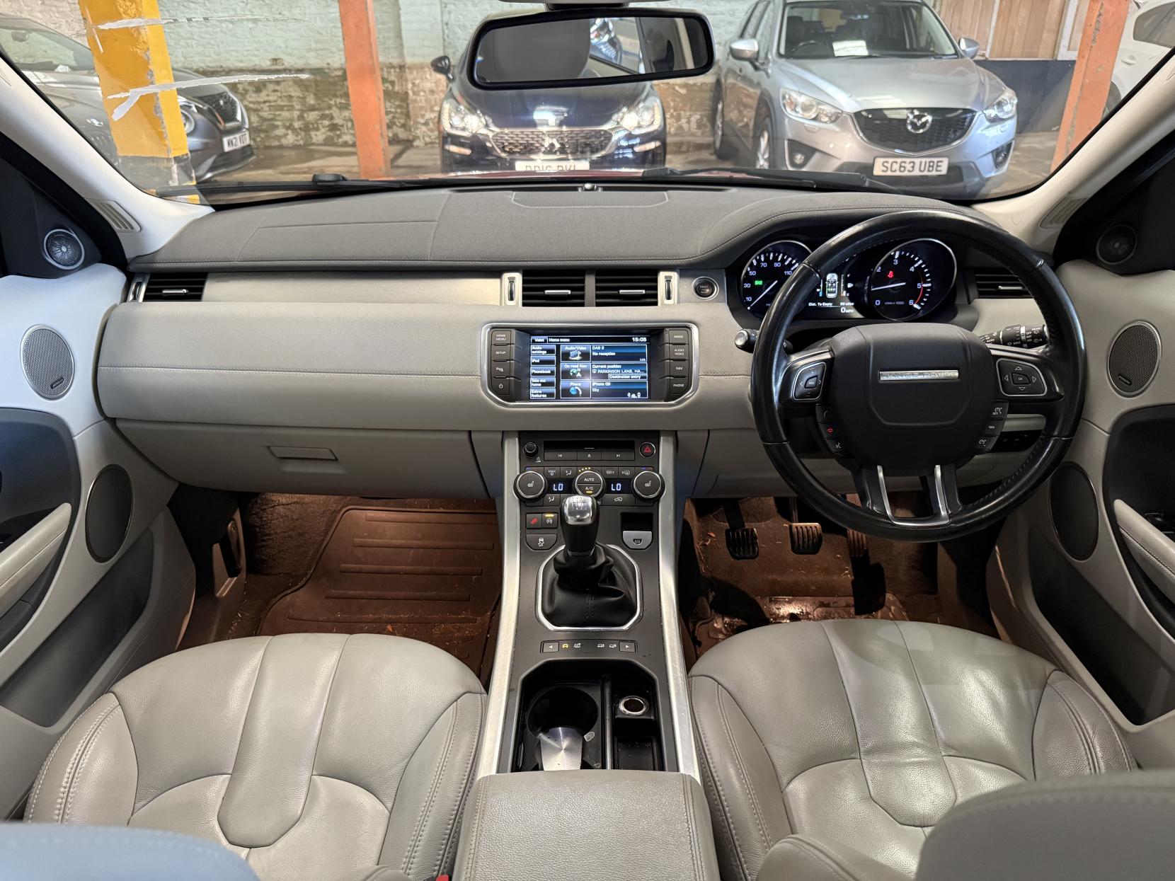 Land Rover Range Rover Evoque 2.2 SD4 Pure Tech SUV 5dr Diesel Manual 4WD Euro 5 (s/s) (190 ps)