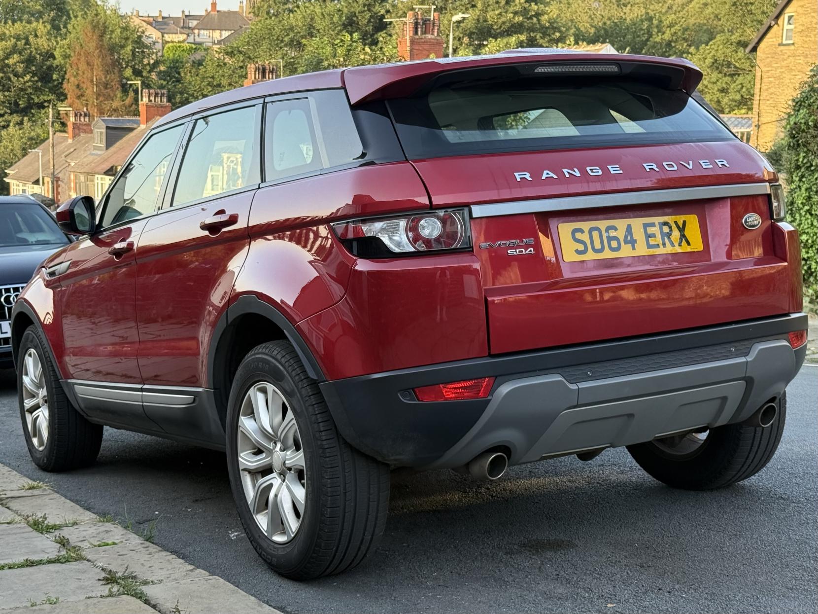 Land Rover Range Rover Evoque 2.2 SD4 Pure Tech SUV 5dr Diesel Manual 4WD Euro 5 (s/s) (190 ps)