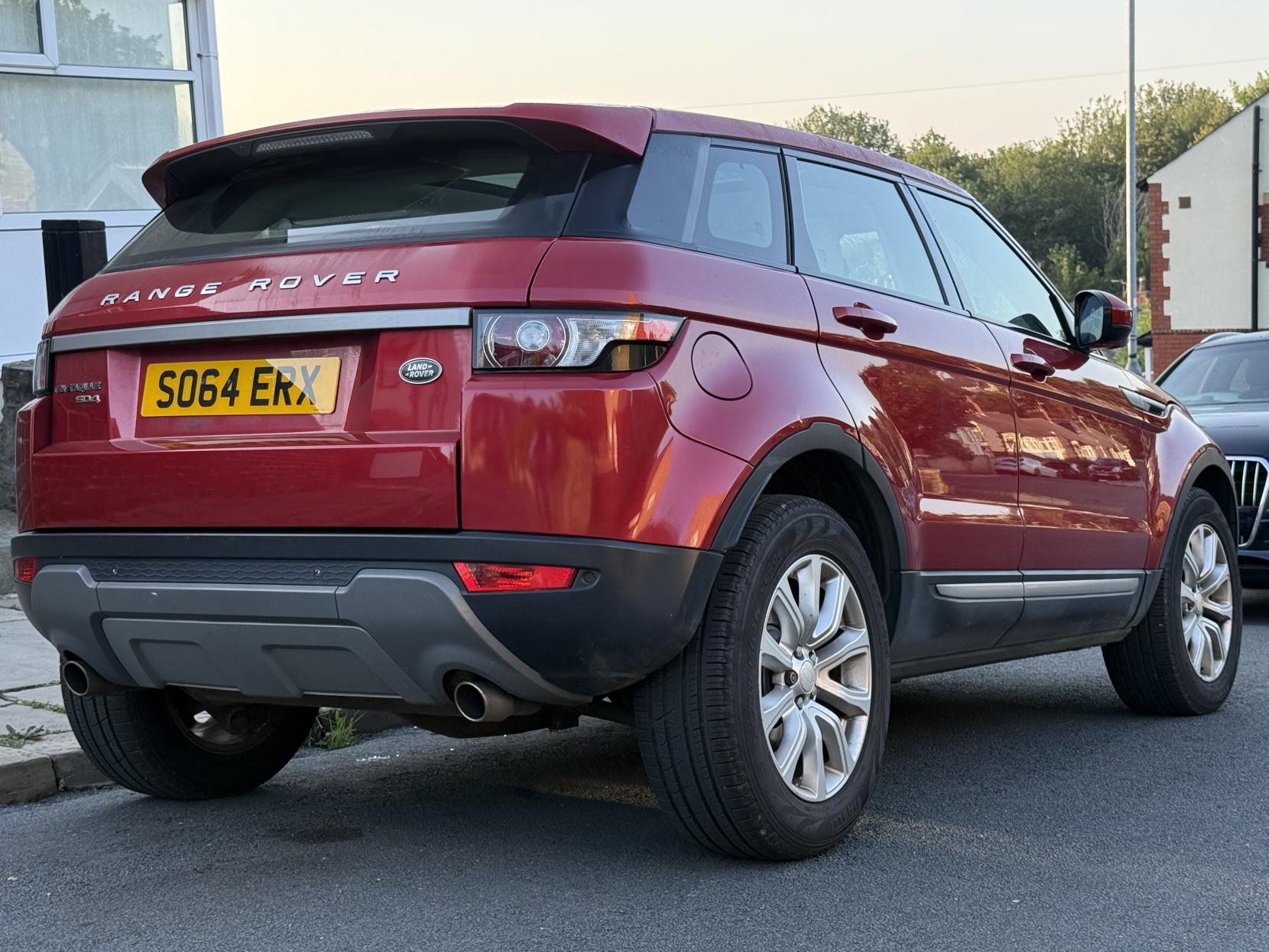 Land Rover Range Rover Evoque 2.2 SD4 Pure Tech SUV 5dr Diesel Manual 4WD Euro 5 (s/s) (190 ps)