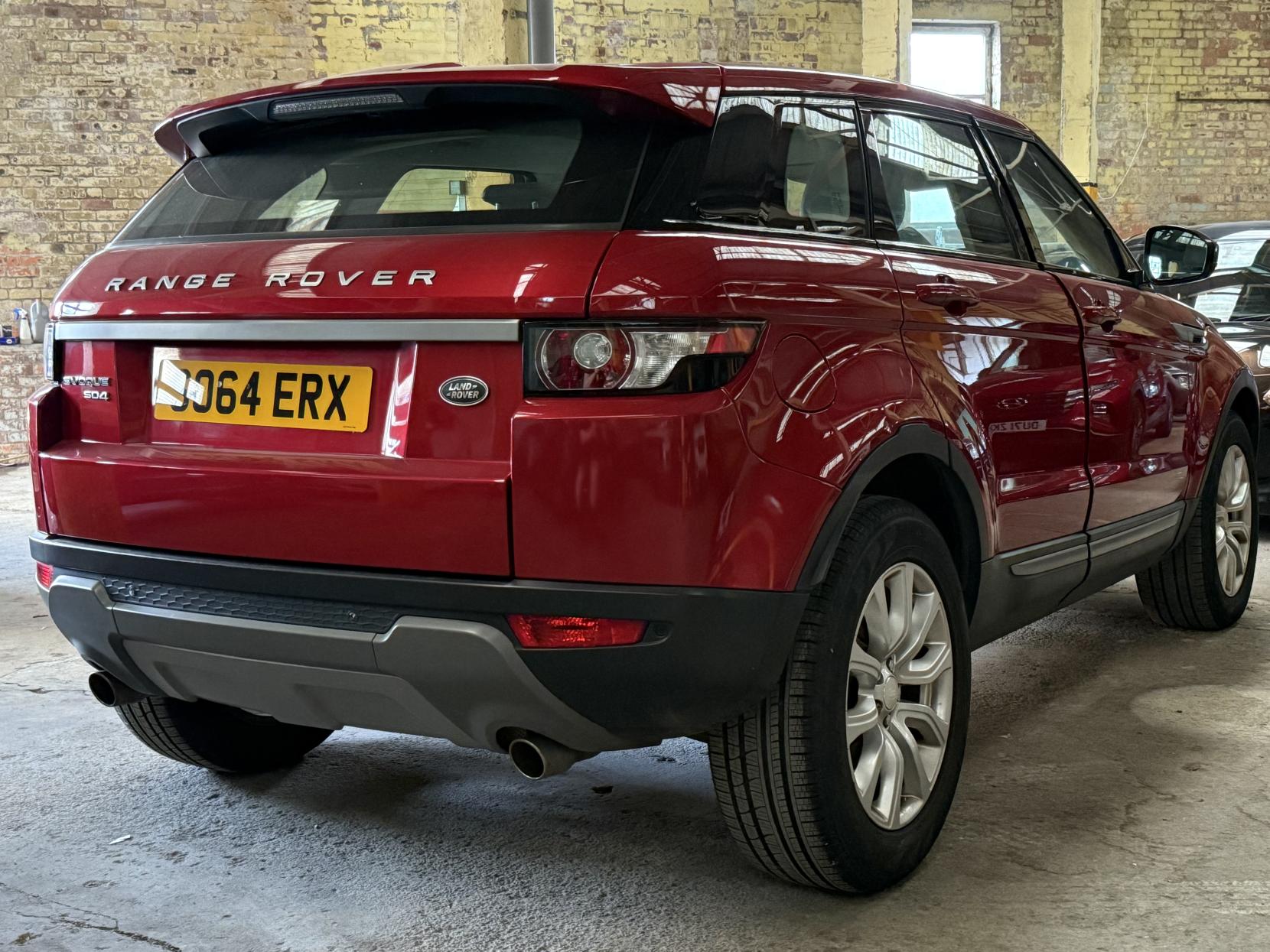 Land Rover Range Rover Evoque 2.2 SD4 Pure Tech SUV 5dr Diesel Manual 4WD Euro 5 (s/s) (190 ps)