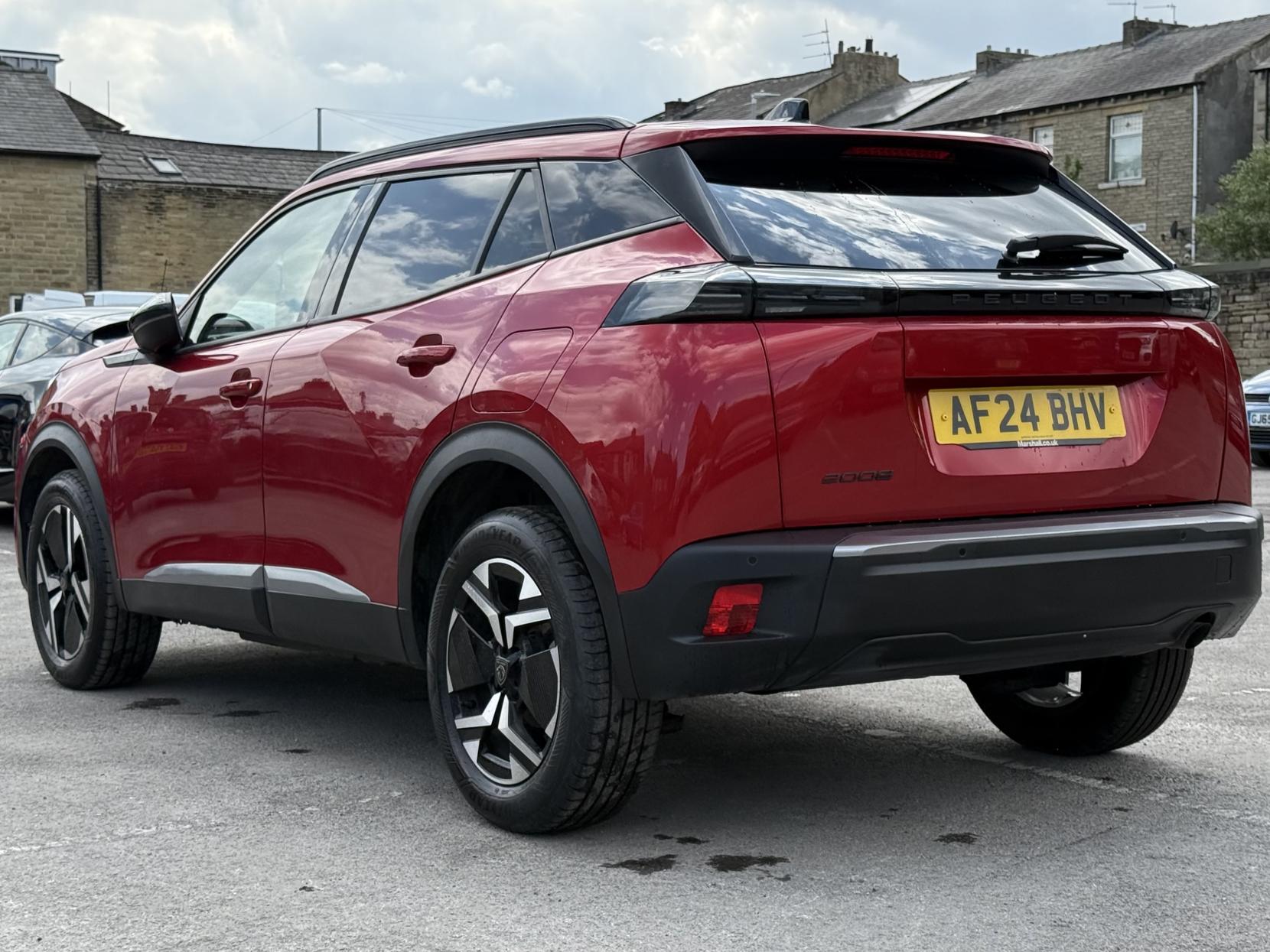 Peugeot 2008 1.2 PureTech Allure SUV 5dr Petrol Manual Euro 6 (s/s) (100 ps)