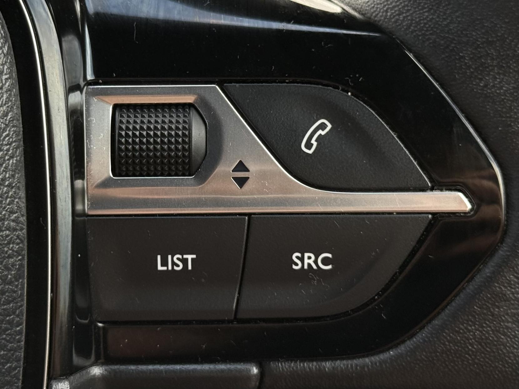Peugeot 2008 1.2 PureTech Allure SUV 5dr Petrol Manual Euro 6 (s/s) (100 ps)