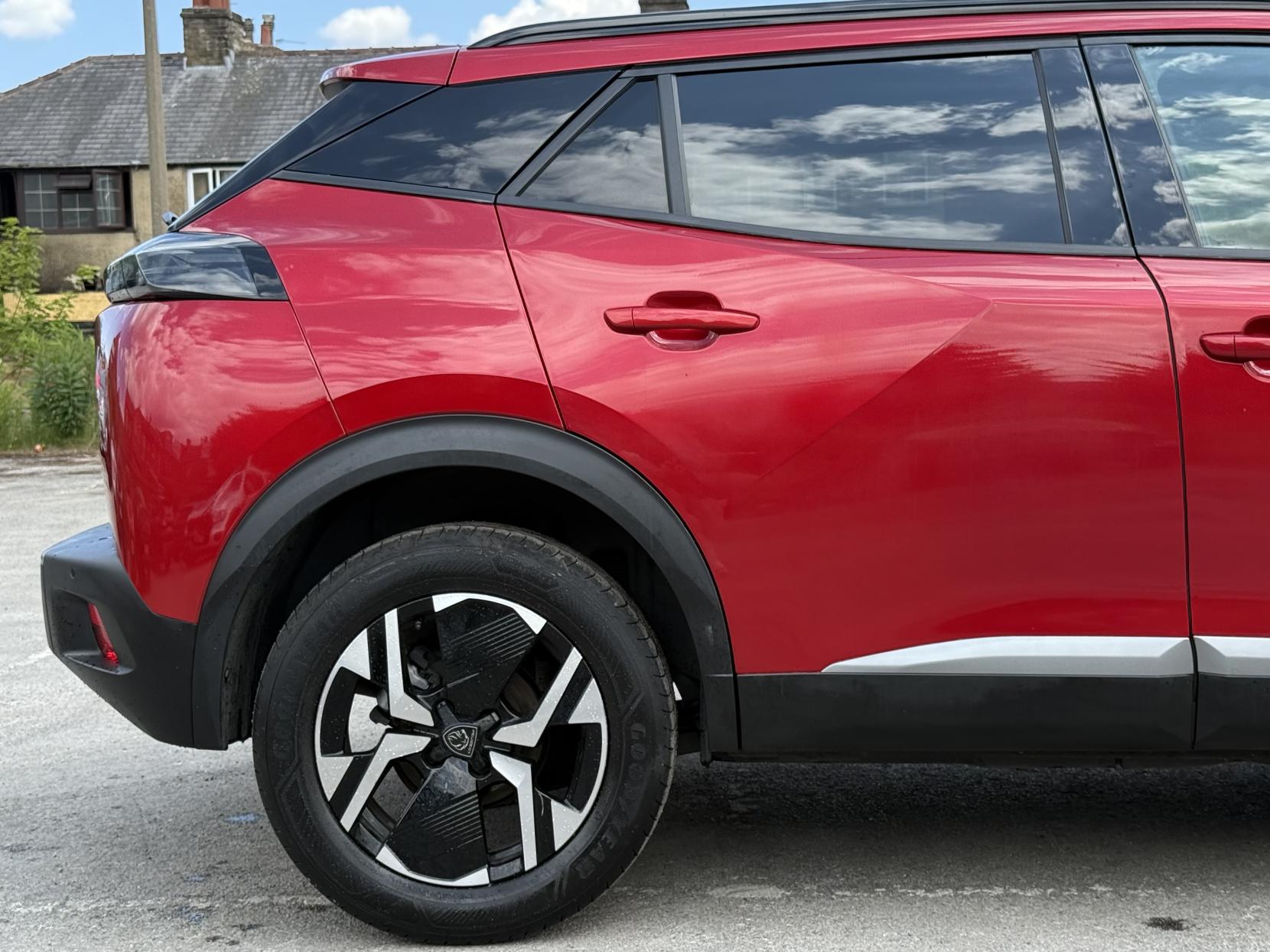 Peugeot 2008 1.2 PureTech Allure SUV 5dr Petrol Manual Euro 6 (s/s) (100 ps)
