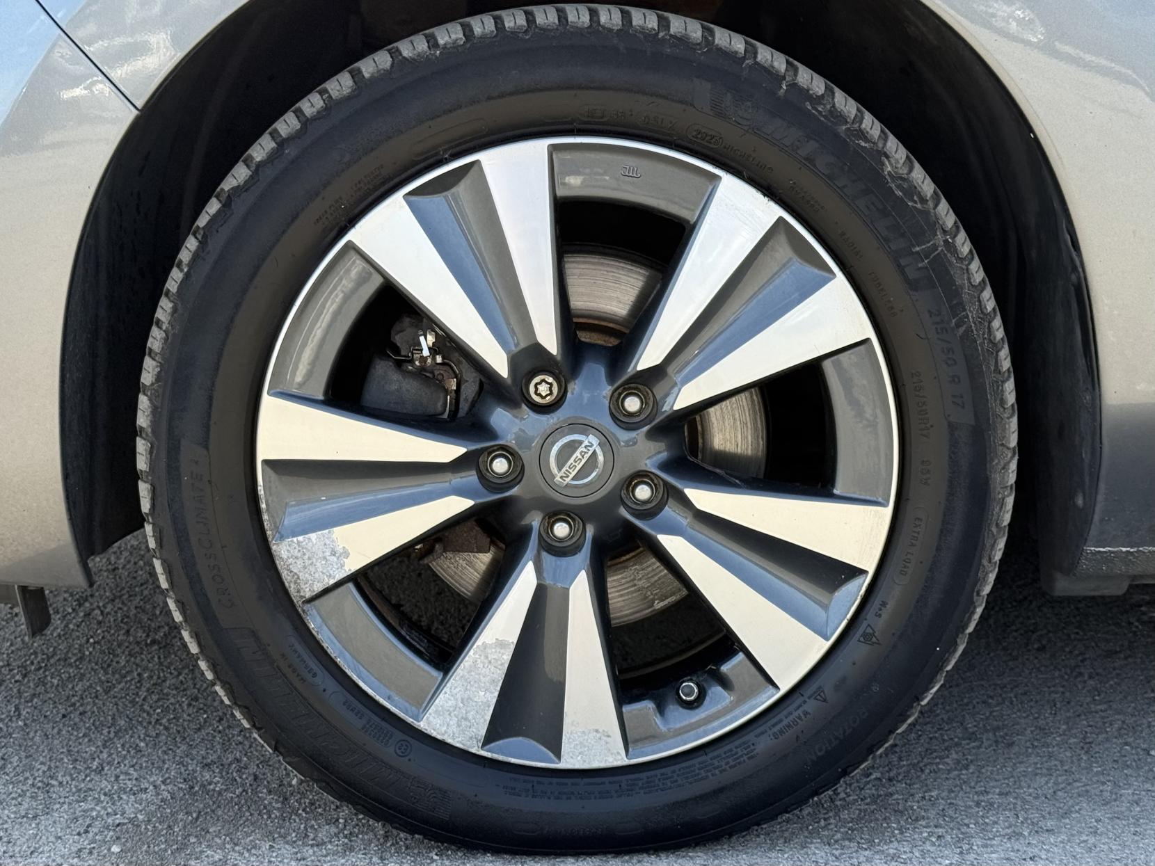 Nissan Leaf 24kWh Tekna Hatchback 5dr Electric Auto (107 bhp)