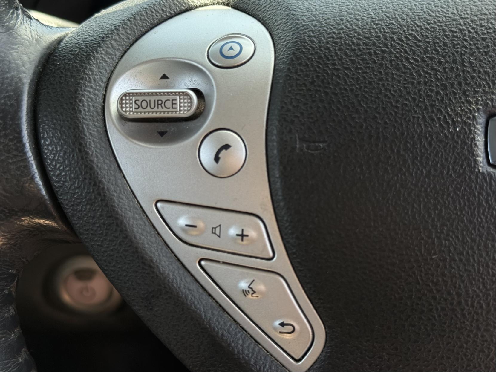 Nissan Leaf 24kWh Tekna Hatchback 5dr Electric Auto (107 bhp)