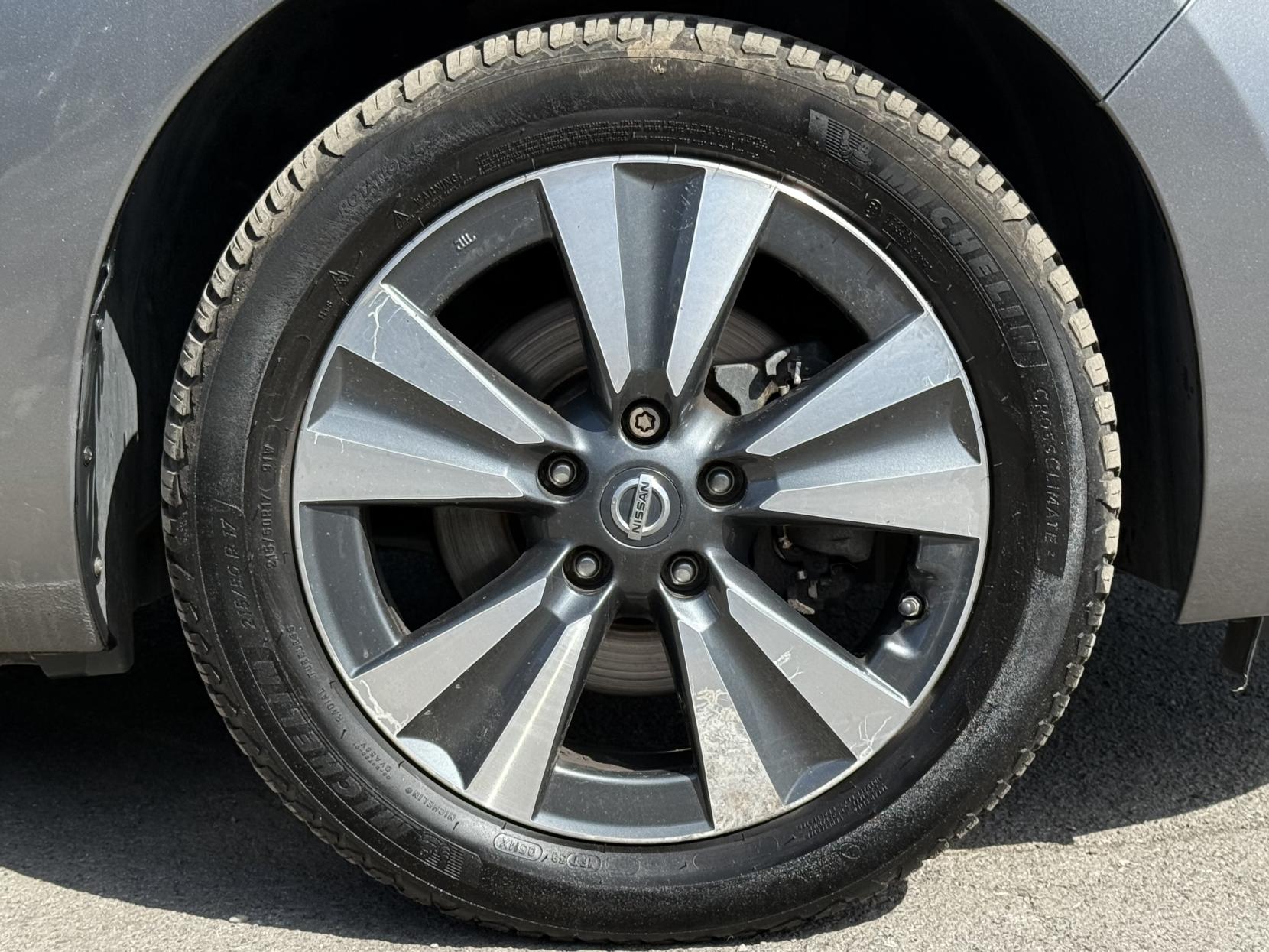 Nissan Leaf 24kWh Tekna Hatchback 5dr Electric Auto (107 bhp)