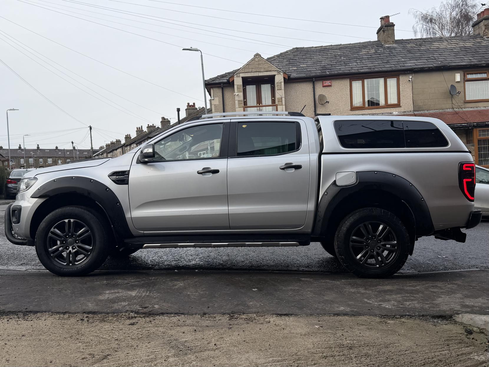 Ford Ranger 2.0 EcoBlue Wildtrak Pickup Double Cab 4dr Diesel Auto 4WD Euro 6 (s/s) (213 ps)