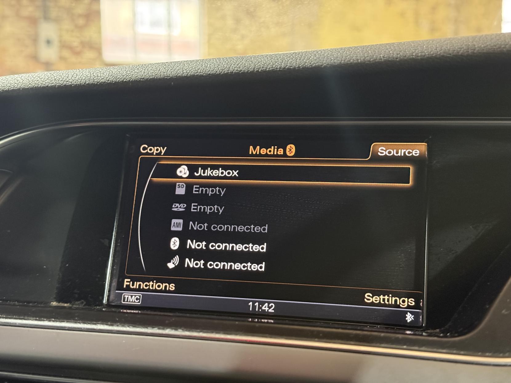 Audi A4 2.0 TDI SE Technik Saloon 4dr Diesel S Tronic quattro Euro 5 (s/s) (177 ps)