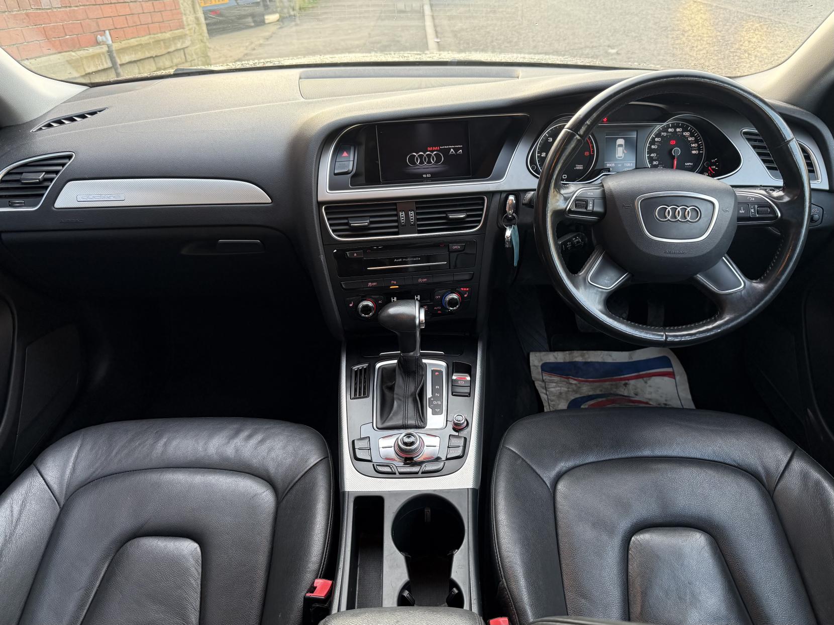 Audi A4 2.0 TDI SE Technik Saloon 4dr Diesel S Tronic quattro Euro 5 (s/s) (177 ps)