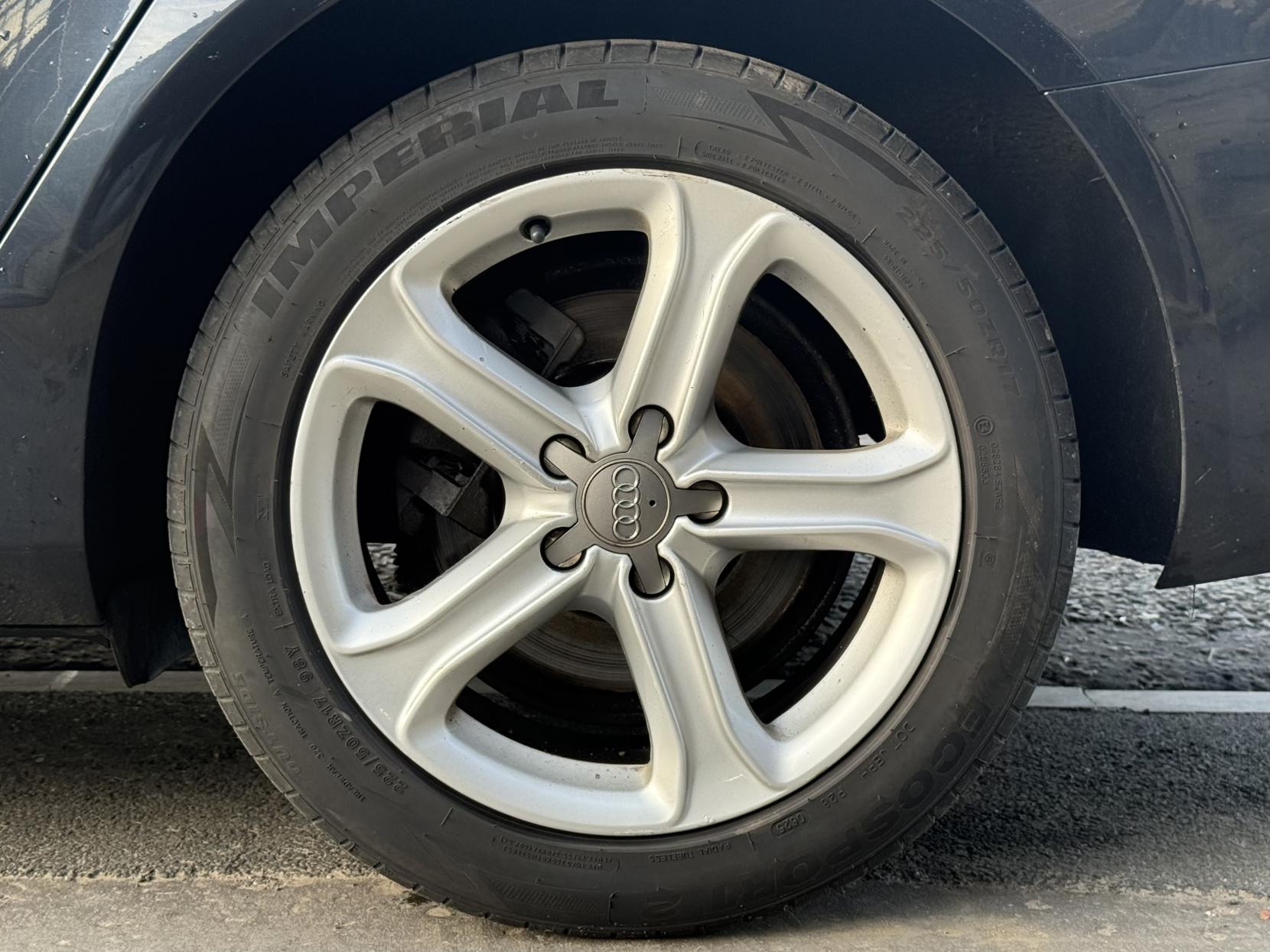 Audi A4 2.0 TDI SE Technik Saloon 4dr Diesel S Tronic quattro Euro 5 (s/s) (177 ps)