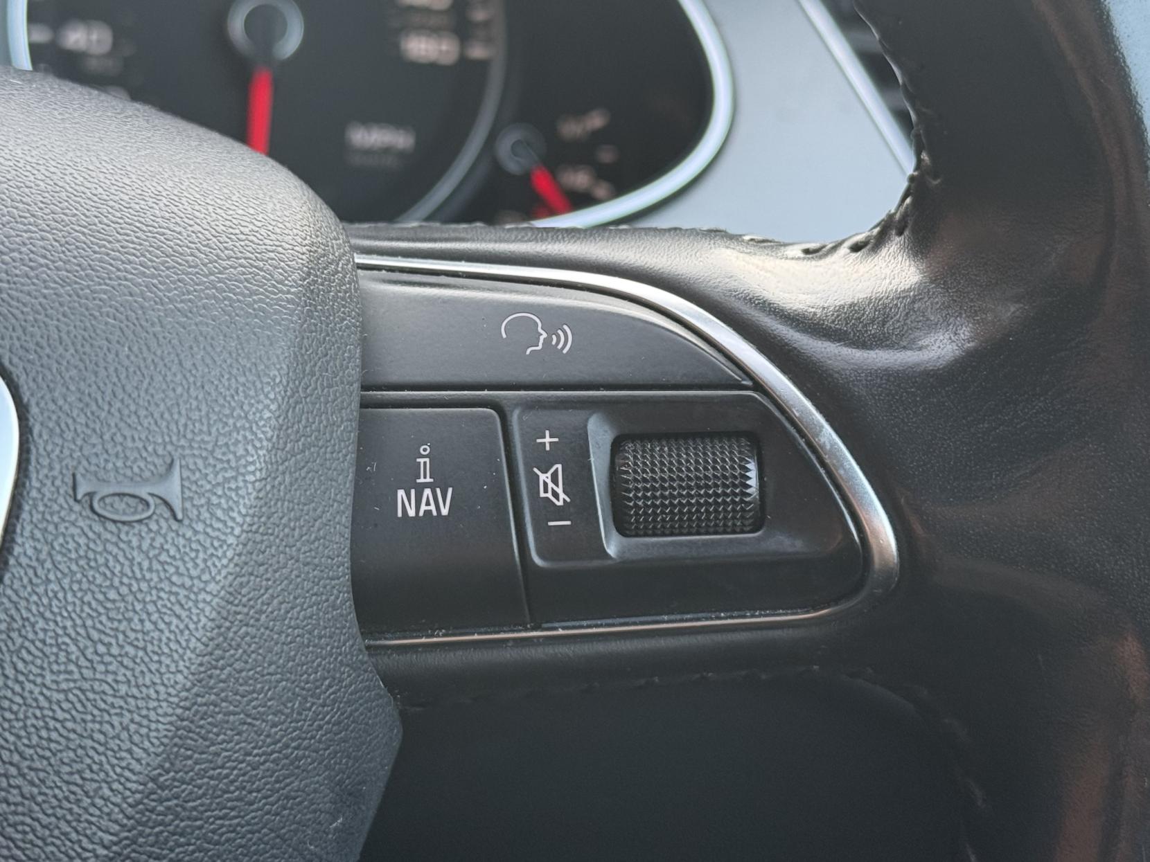 Audi A4 2.0 TDI SE Technik Saloon 4dr Diesel S Tronic quattro Euro 5 (s/s) (177 ps)