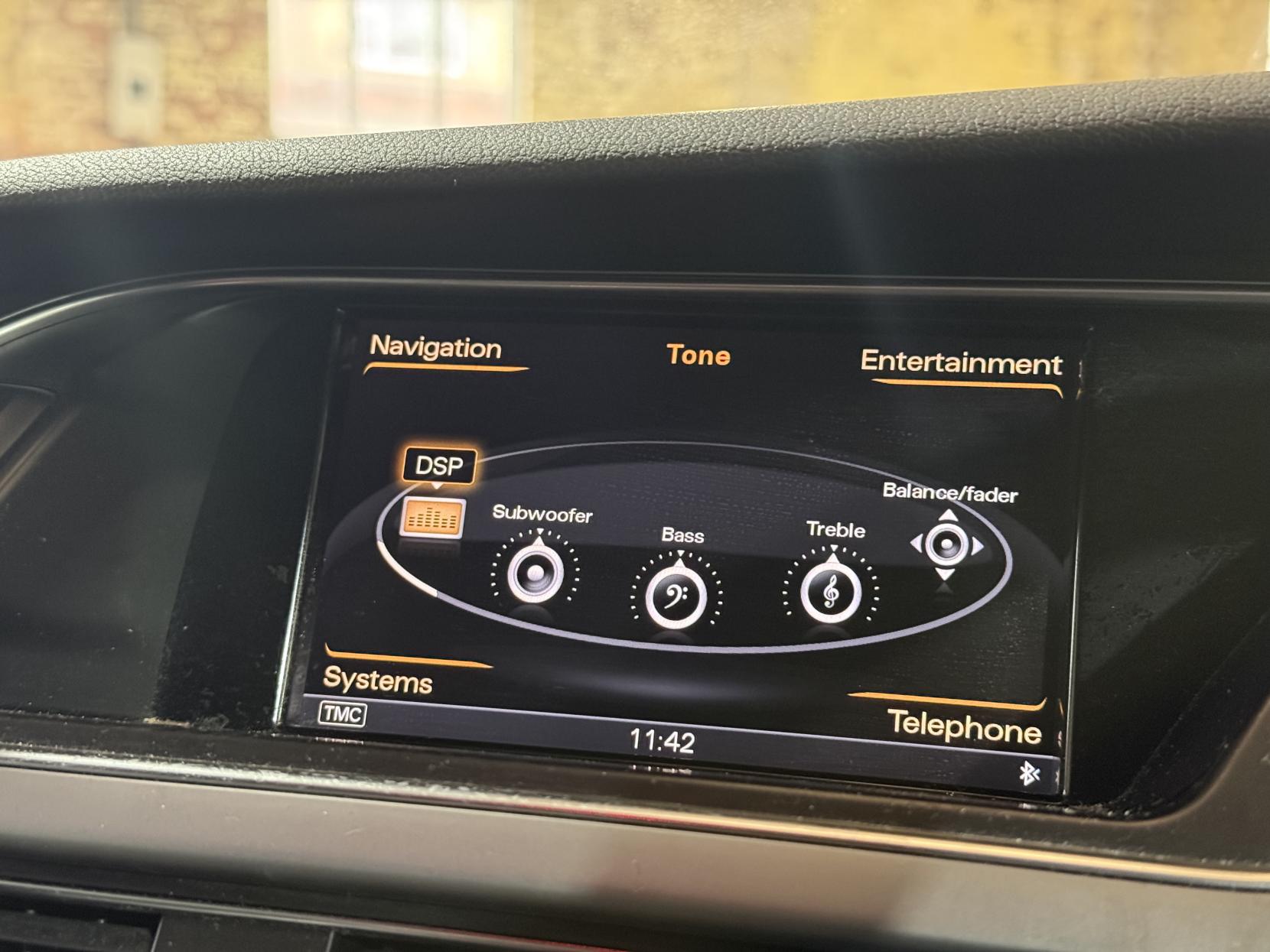 Audi A4 2.0 TDI SE Technik Saloon 4dr Diesel S Tronic quattro Euro 5 (s/s) (177 ps)