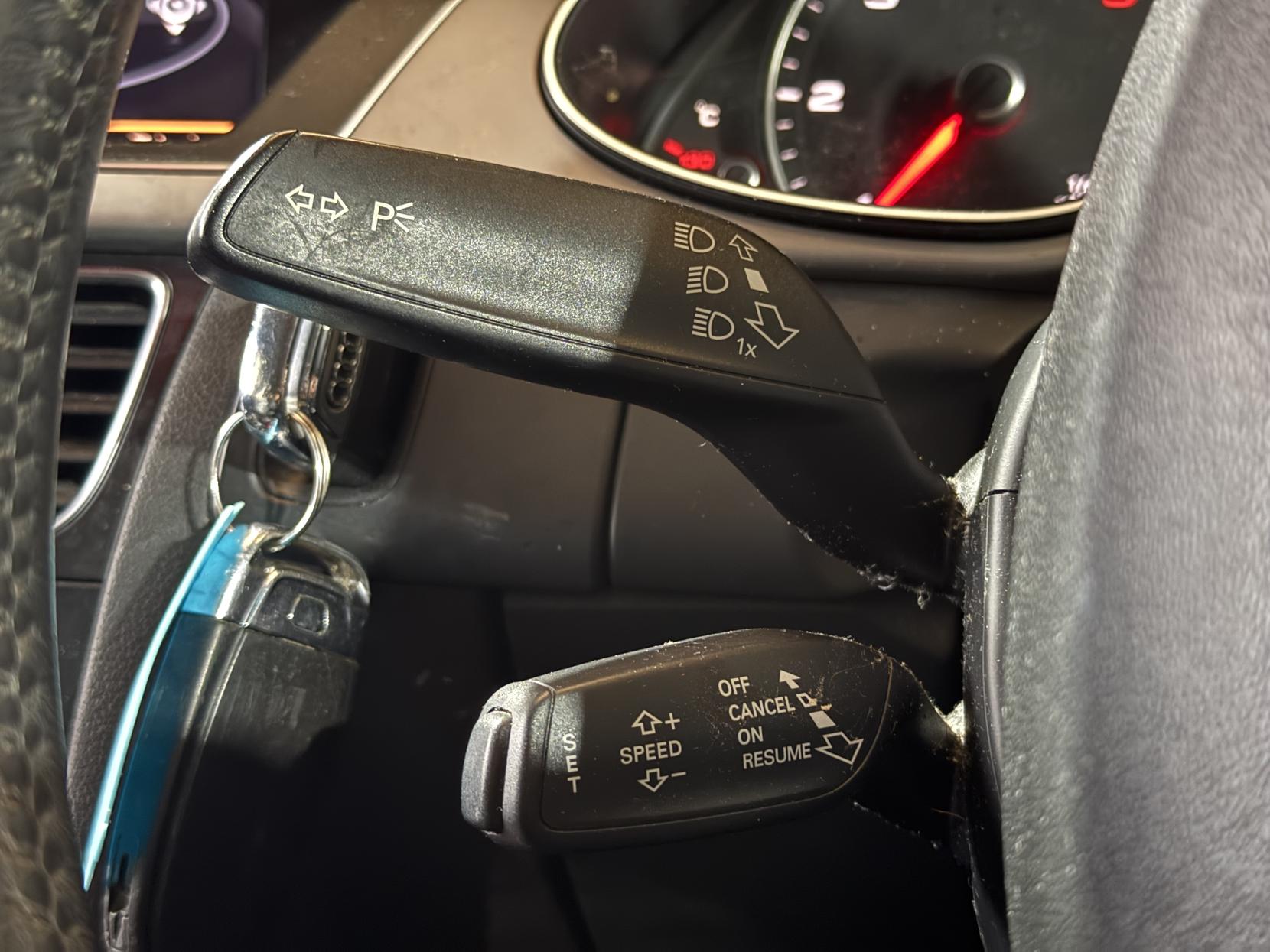 Audi A4 2.0 TDI SE Technik Saloon 4dr Diesel S Tronic quattro Euro 5 (s/s) (177 ps)