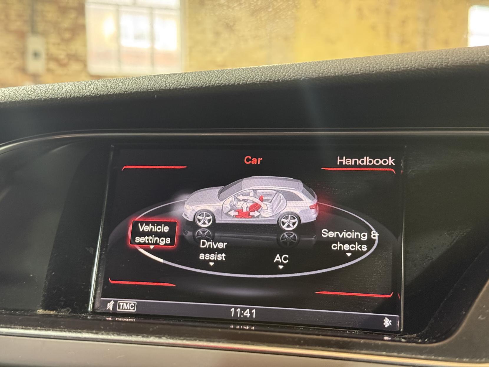 Audi A4 2.0 TDI SE Technik Saloon 4dr Diesel S Tronic quattro Euro 5 (s/s) (177 ps)