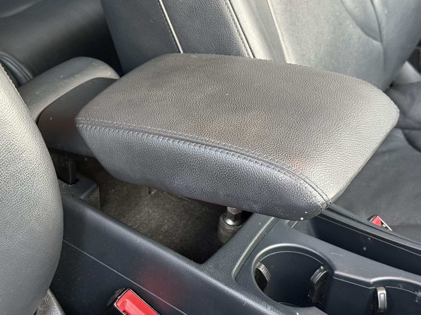 Audi A4 2.0 TDI SE Technik Saloon 4dr Diesel S Tronic quattro Euro 5 (s/s) (177 ps)