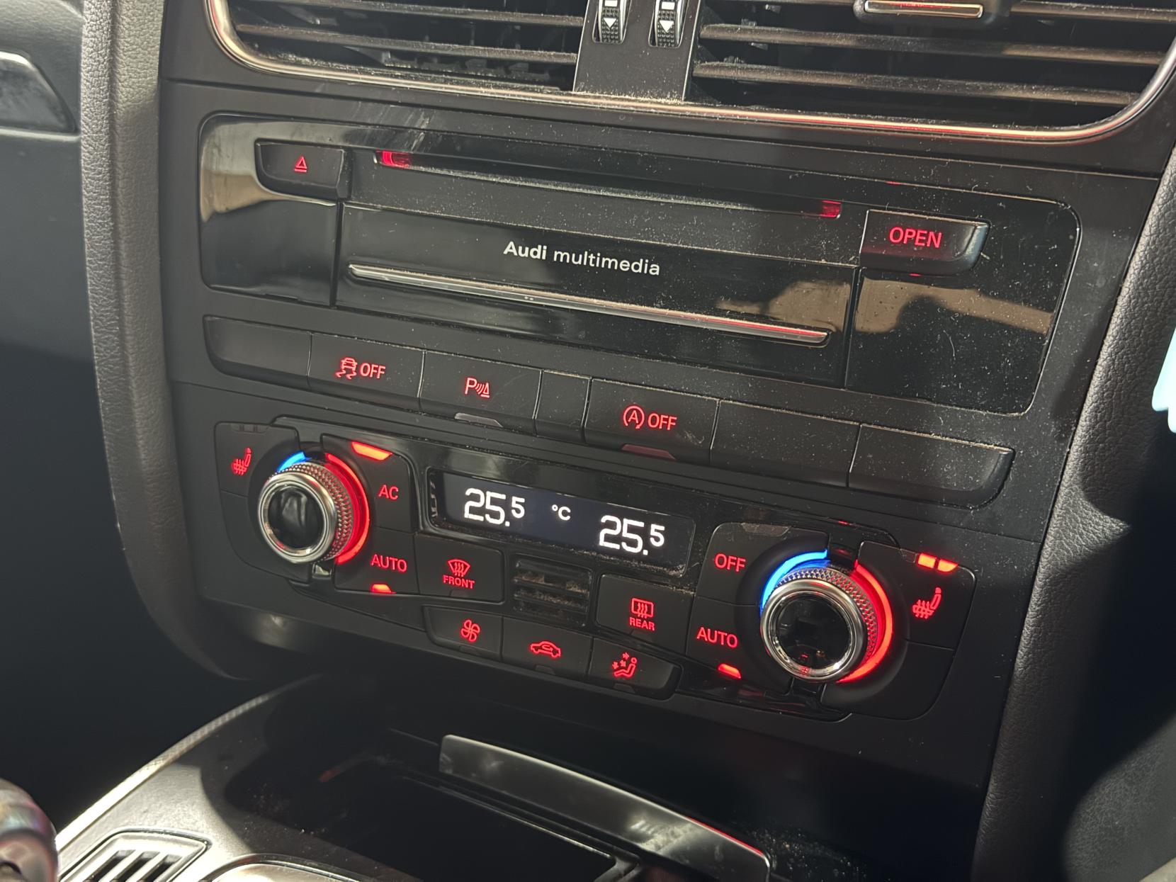 Audi A4 2.0 TDI SE Technik Saloon 4dr Diesel S Tronic quattro Euro 5 (s/s) (177 ps)