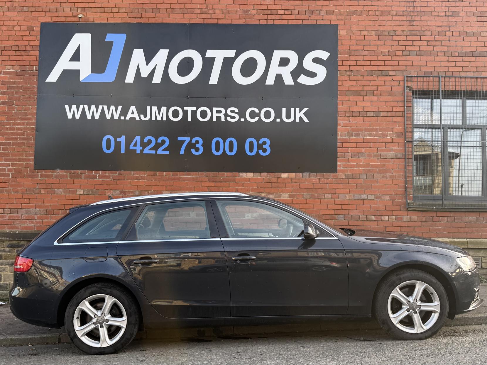 Audi A4 2.0 TDI SE Technik Saloon 4dr Diesel S Tronic quattro Euro 5 (s/s) (177 ps)