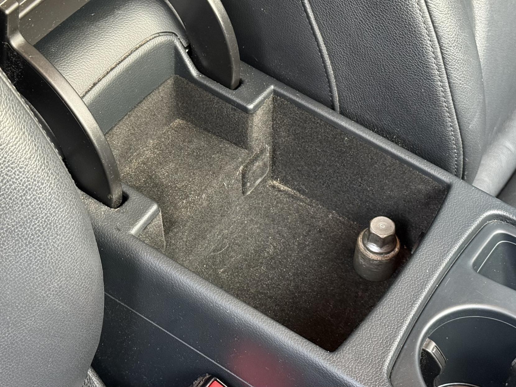 Audi A4 2.0 TDI SE Technik Saloon 4dr Diesel S Tronic quattro Euro 5 (s/s) (177 ps)