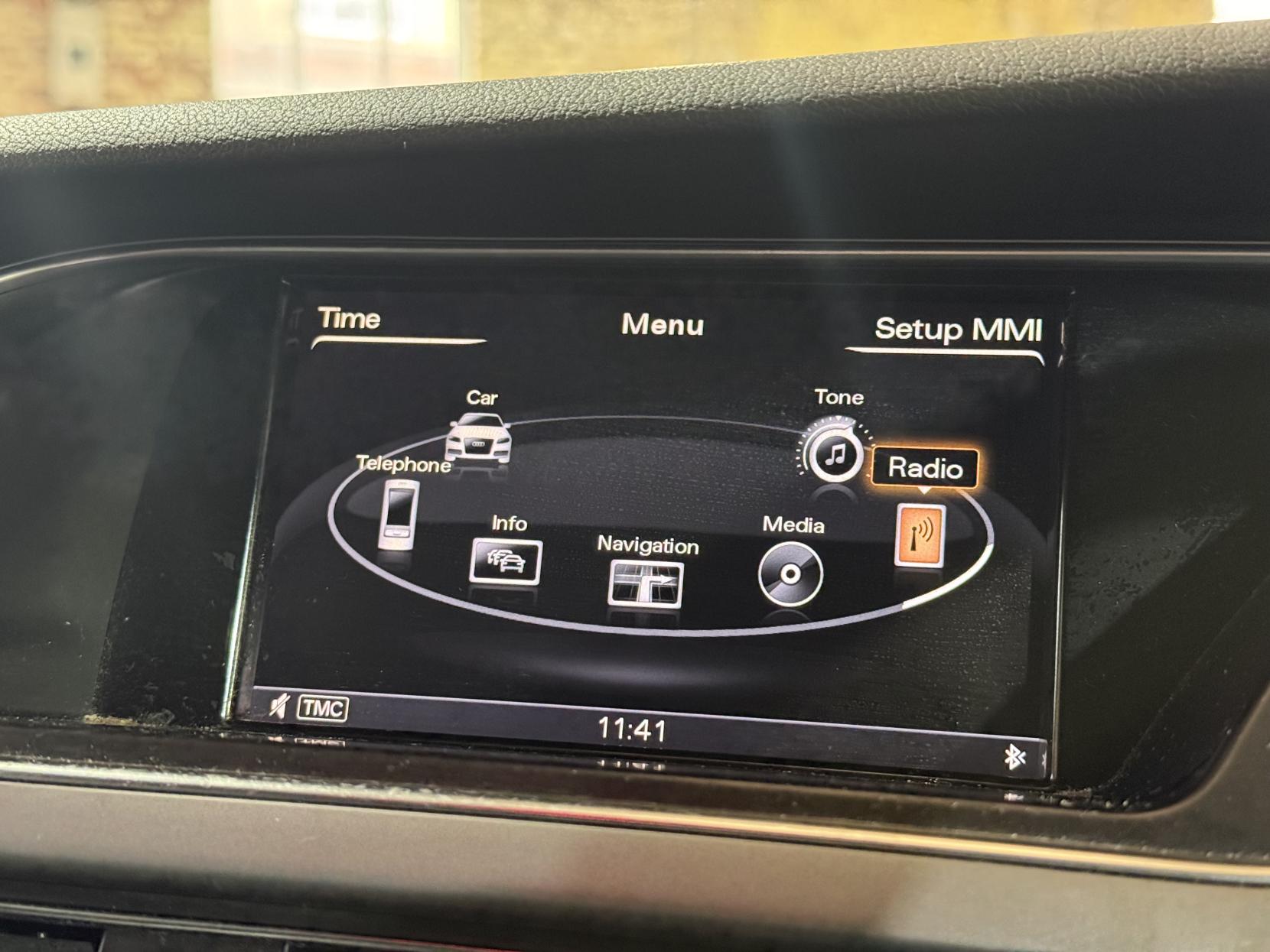 Audi A4 2.0 TDI SE Technik Saloon 4dr Diesel S Tronic quattro Euro 5 (s/s) (177 ps)