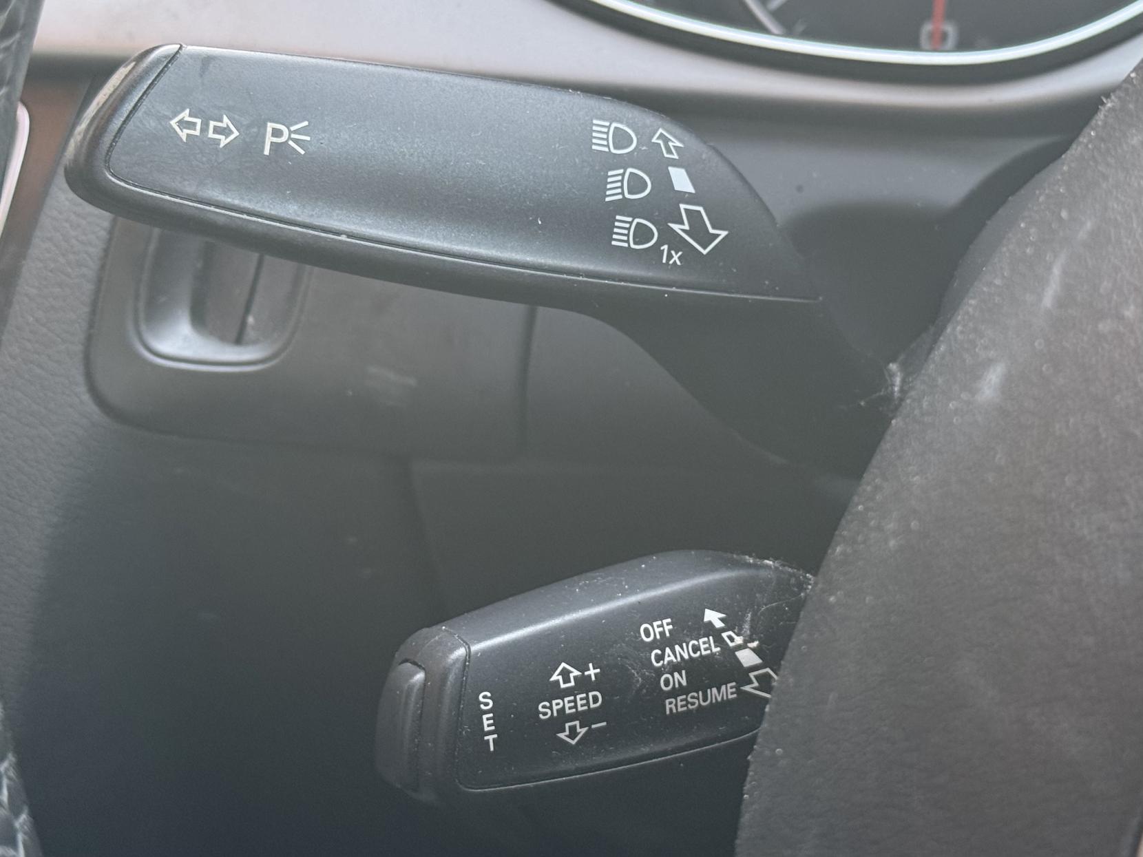 Audi A4 2.0 TDI SE Technik Saloon 4dr Diesel S Tronic quattro Euro 5 (s/s) (177 ps)