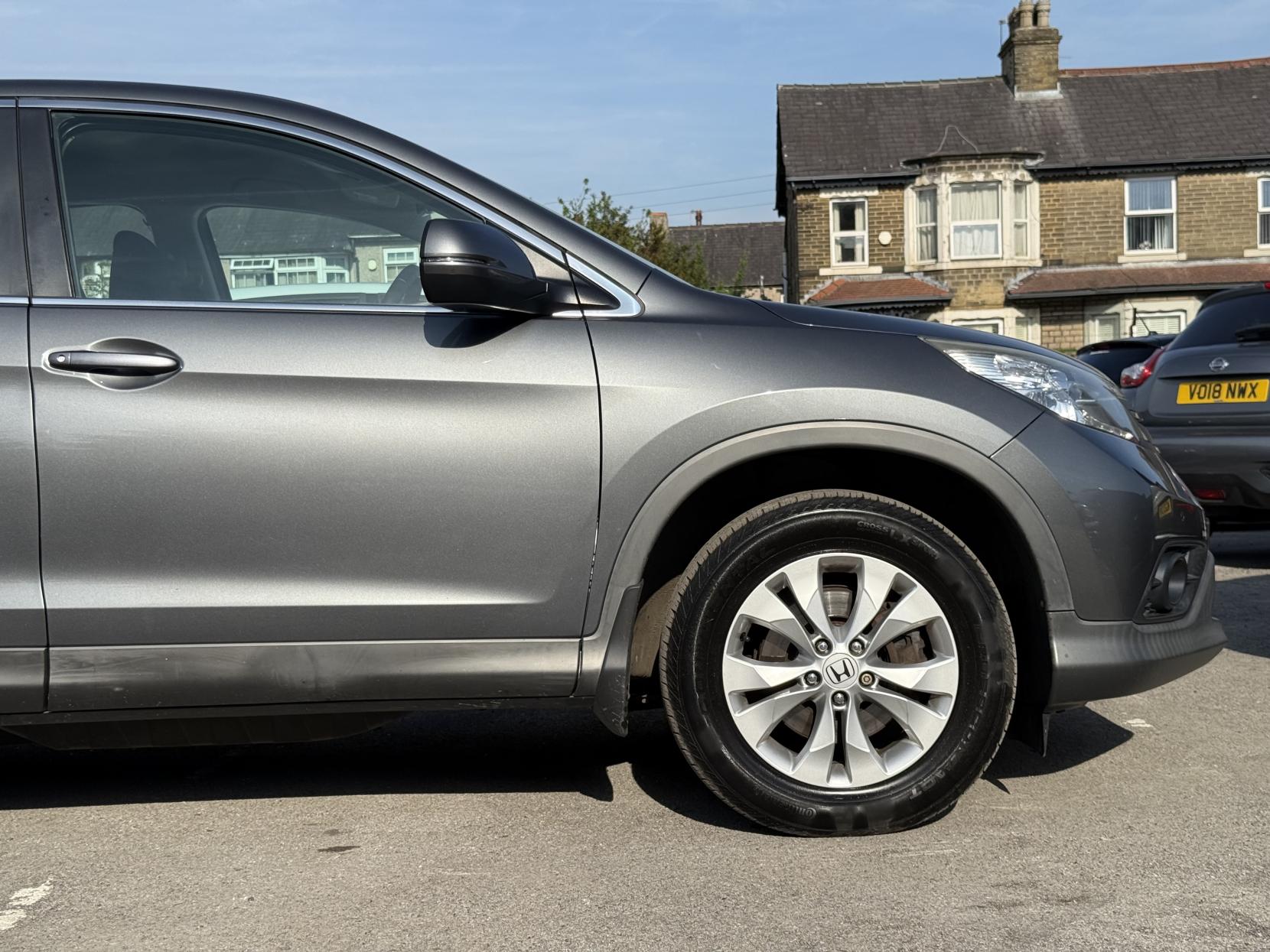 Honda CR-V 2.2 i-DTEC SE SUV 5dr Diesel Manual 4WD Euro 5 (s/s) (150 ps)