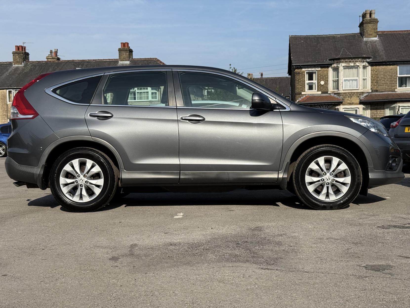 Honda CR-V 2.2 i-DTEC SE SUV 5dr Diesel Manual 4WD Euro 5 (s/s) (150 ps)