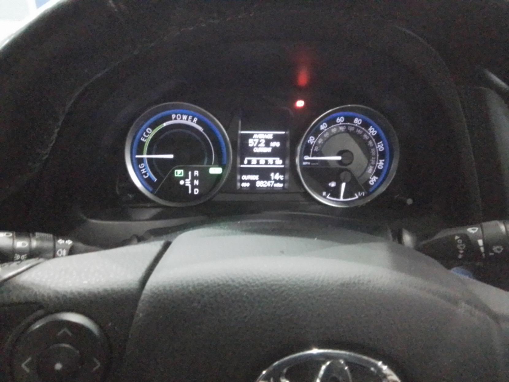 Toyota Auris 1.8 VVT-h Icon Plus Hatchback 5dr Petrol Hybrid CVT Euro 5 (s/s) (136 ps)