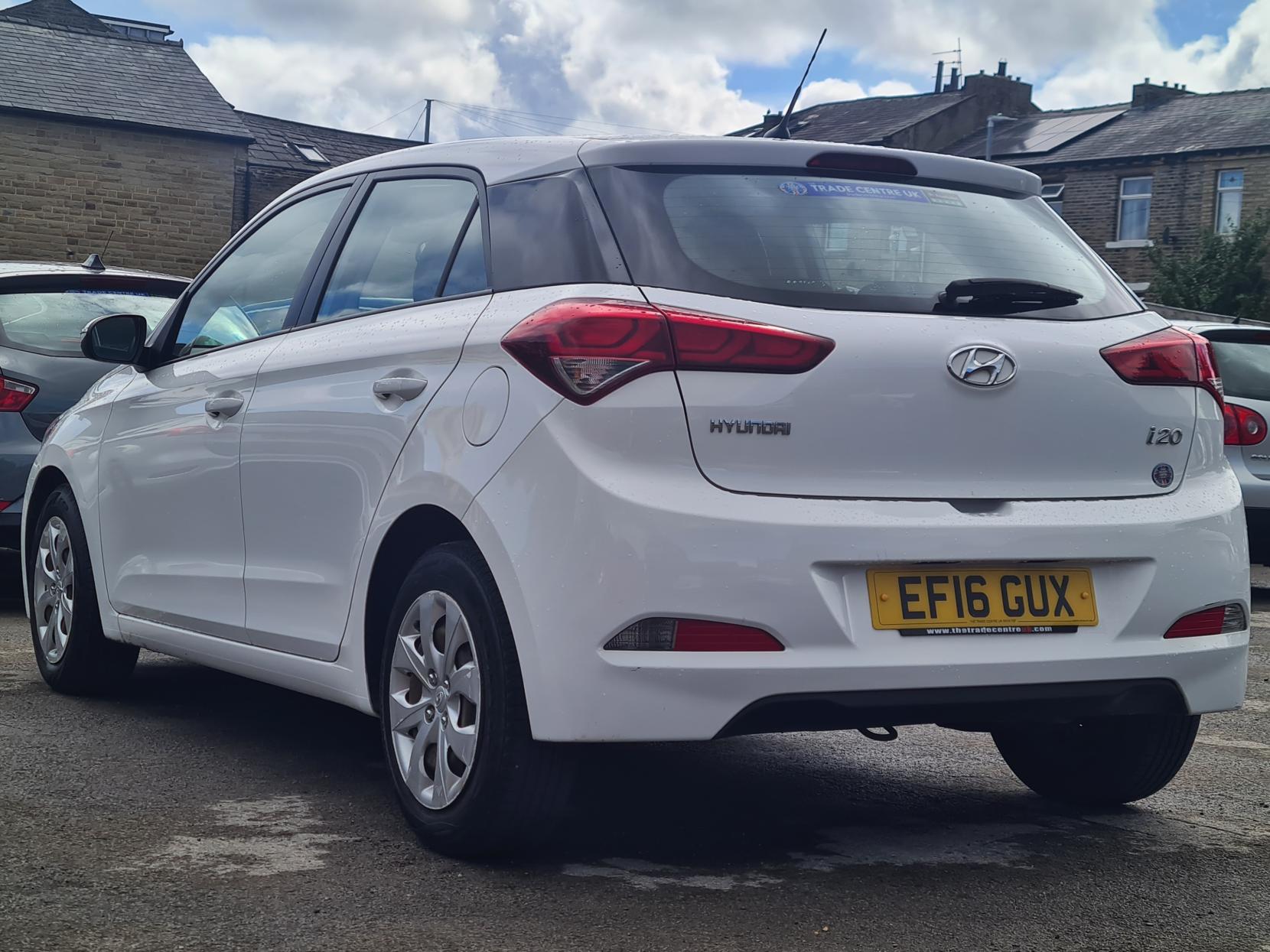 Hyundai i20 1.2 Blue Drive S Air Hatchback 5dr Petrol Manual Euro 6 (s/s) (75 ps)