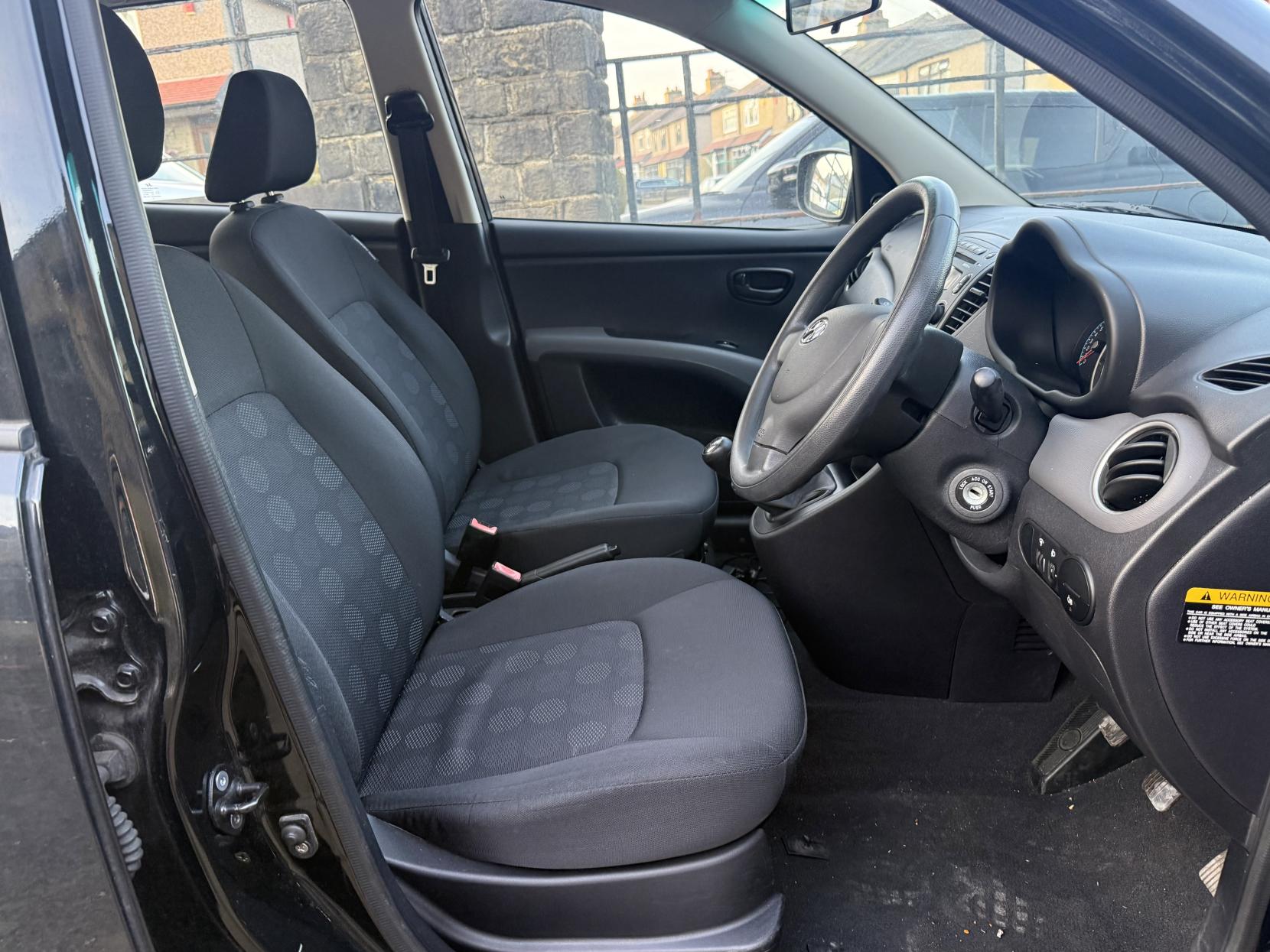 Hyundai i10 1.2 Classic Hatchback 5dr Petrol Manual Euro 4 (77 bhp)