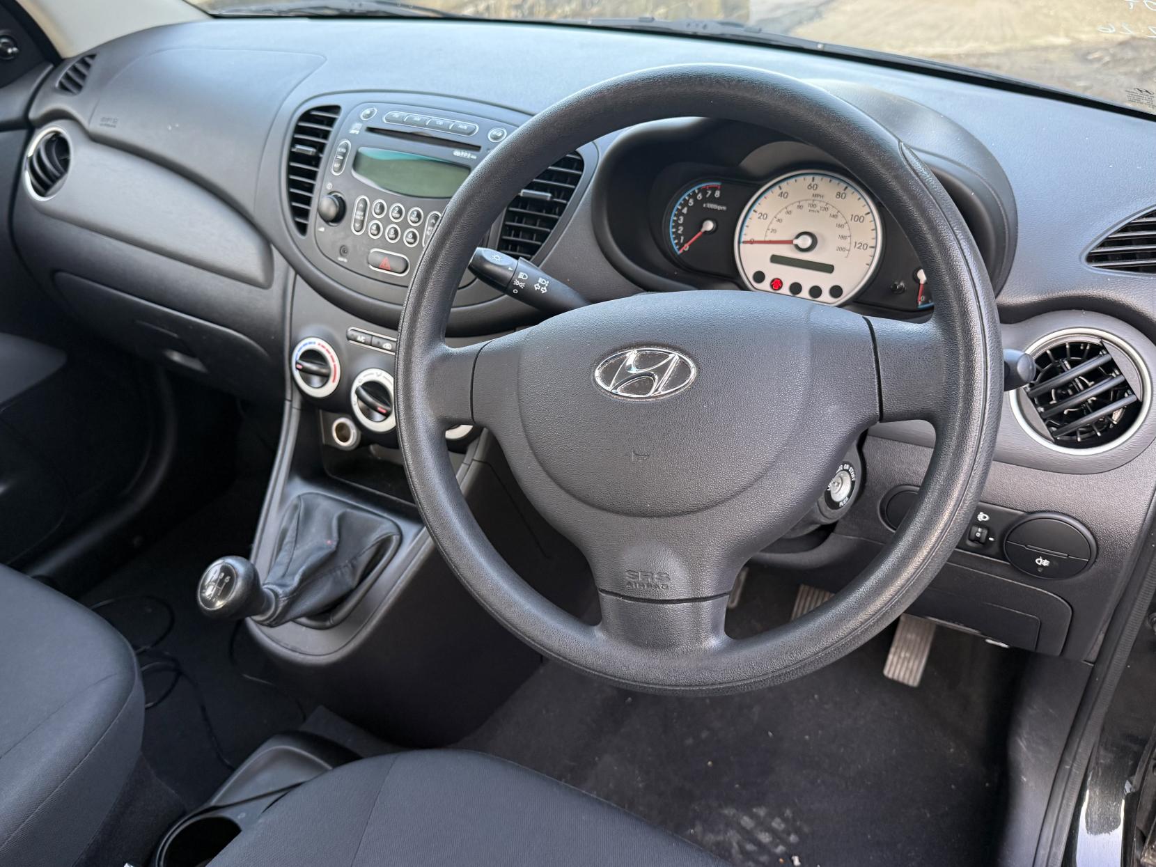 Hyundai i10 1.2 Classic Hatchback 5dr Petrol Manual Euro 4 (77 bhp)