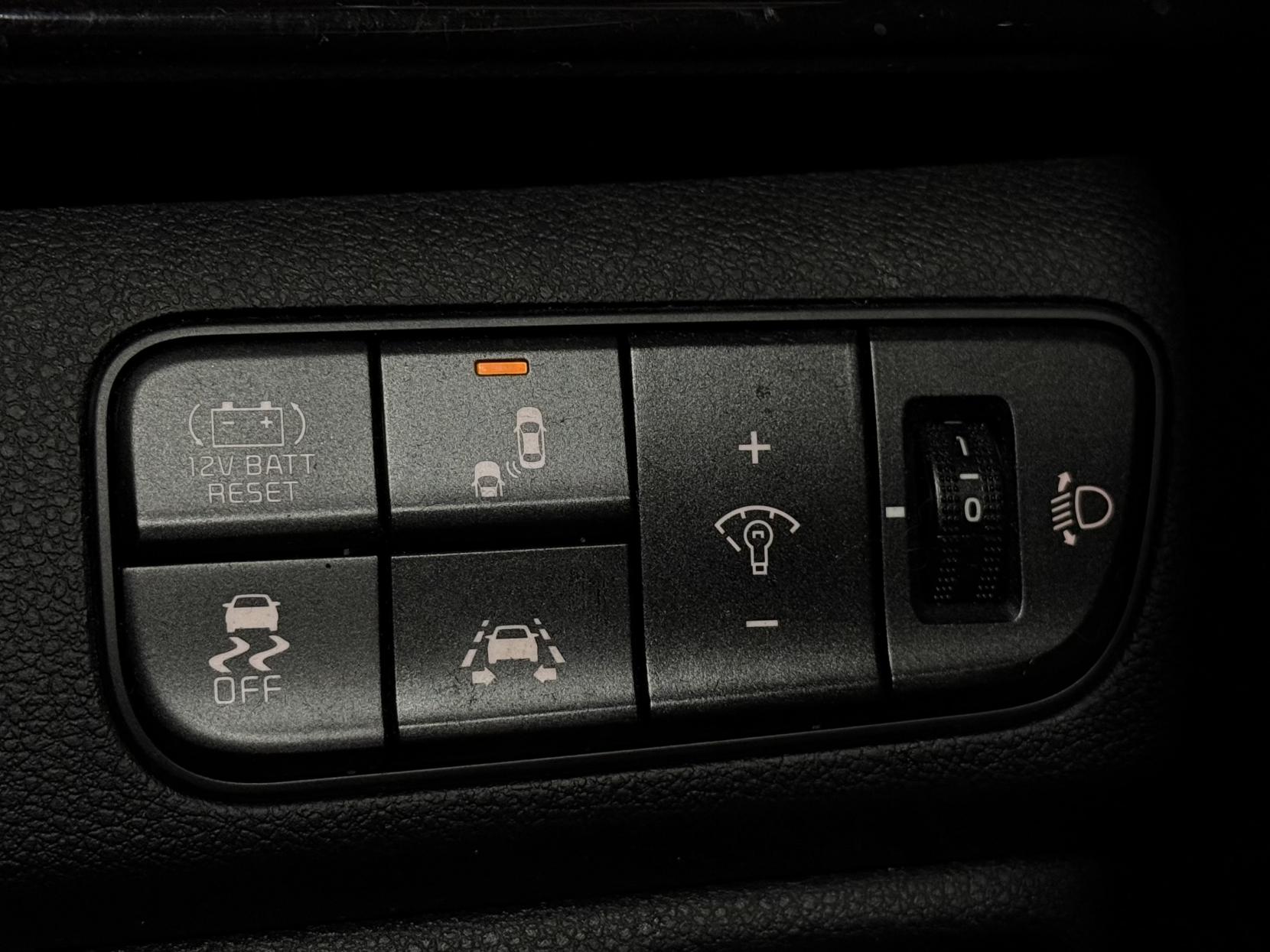 Kia Niro 1.6h GDi GPF 4 SUV 5dr Petrol Hybrid DCT Euro 6 (s/s) ( 16in Alloy) (139 bhp)