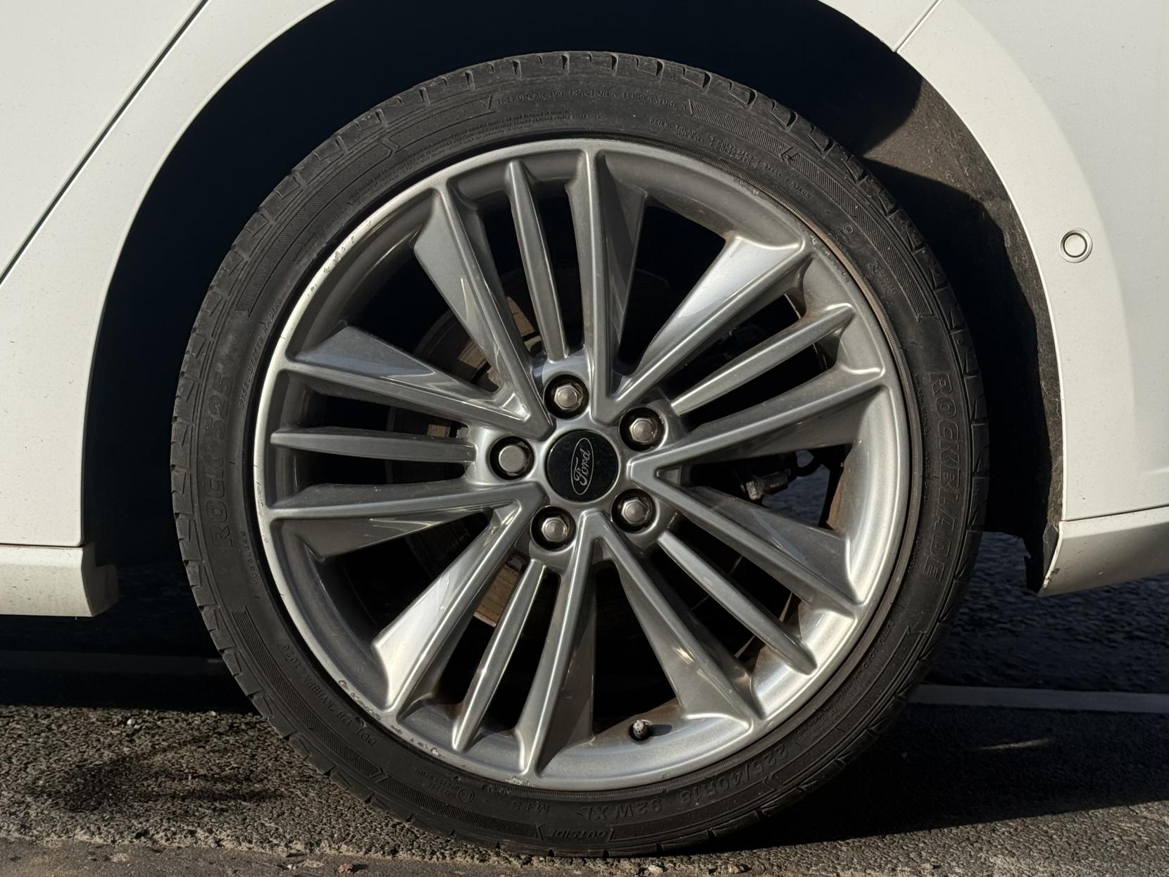 Ford Focus 1.0T EcoBoost Vignale Hatchback 5dr Petrol Manual Euro 6 (s/s) (125 ps)