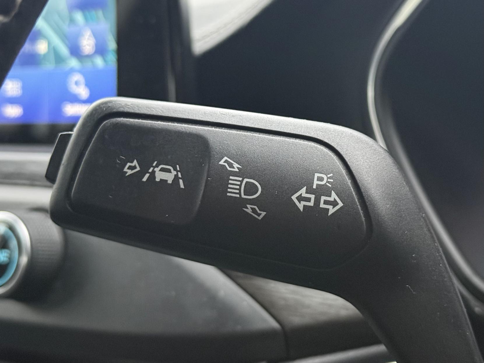 Ford Focus 1.0T EcoBoost Vignale Hatchback 5dr Petrol Manual Euro 6 (s/s) (125 ps)