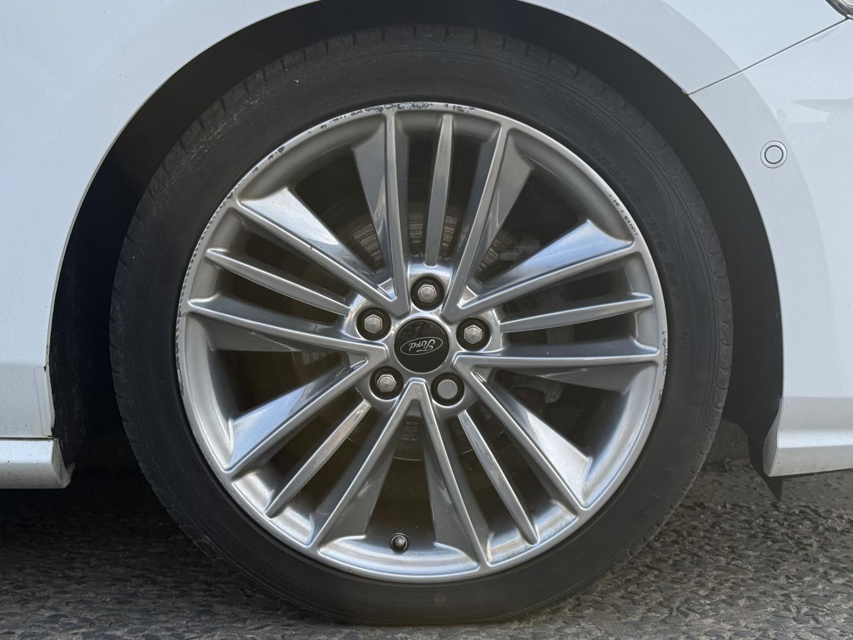 Ford Focus 1.0T EcoBoost Vignale Hatchback 5dr Petrol Manual Euro 6 (s/s) (125 ps)