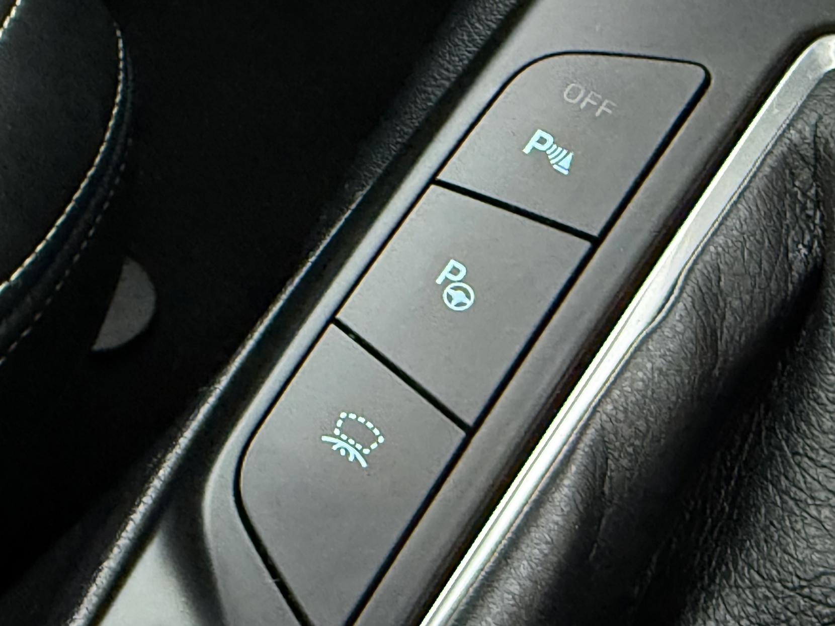 Ford Focus 1.0T EcoBoost Vignale Hatchback 5dr Petrol Manual Euro 6 (s/s) (125 ps)