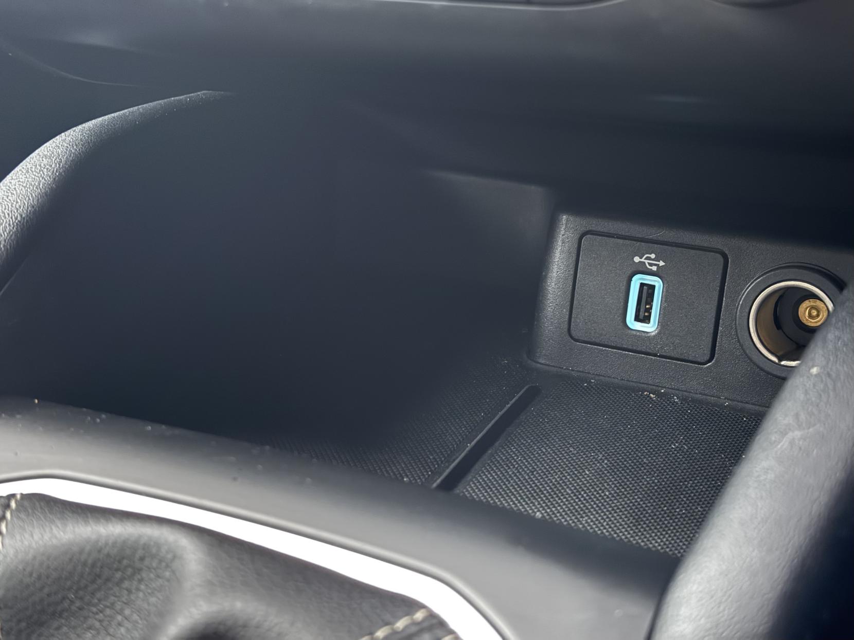 Ford Focus 1.0T EcoBoost Vignale Hatchback 5dr Petrol Manual Euro 6 (s/s) (125 ps)