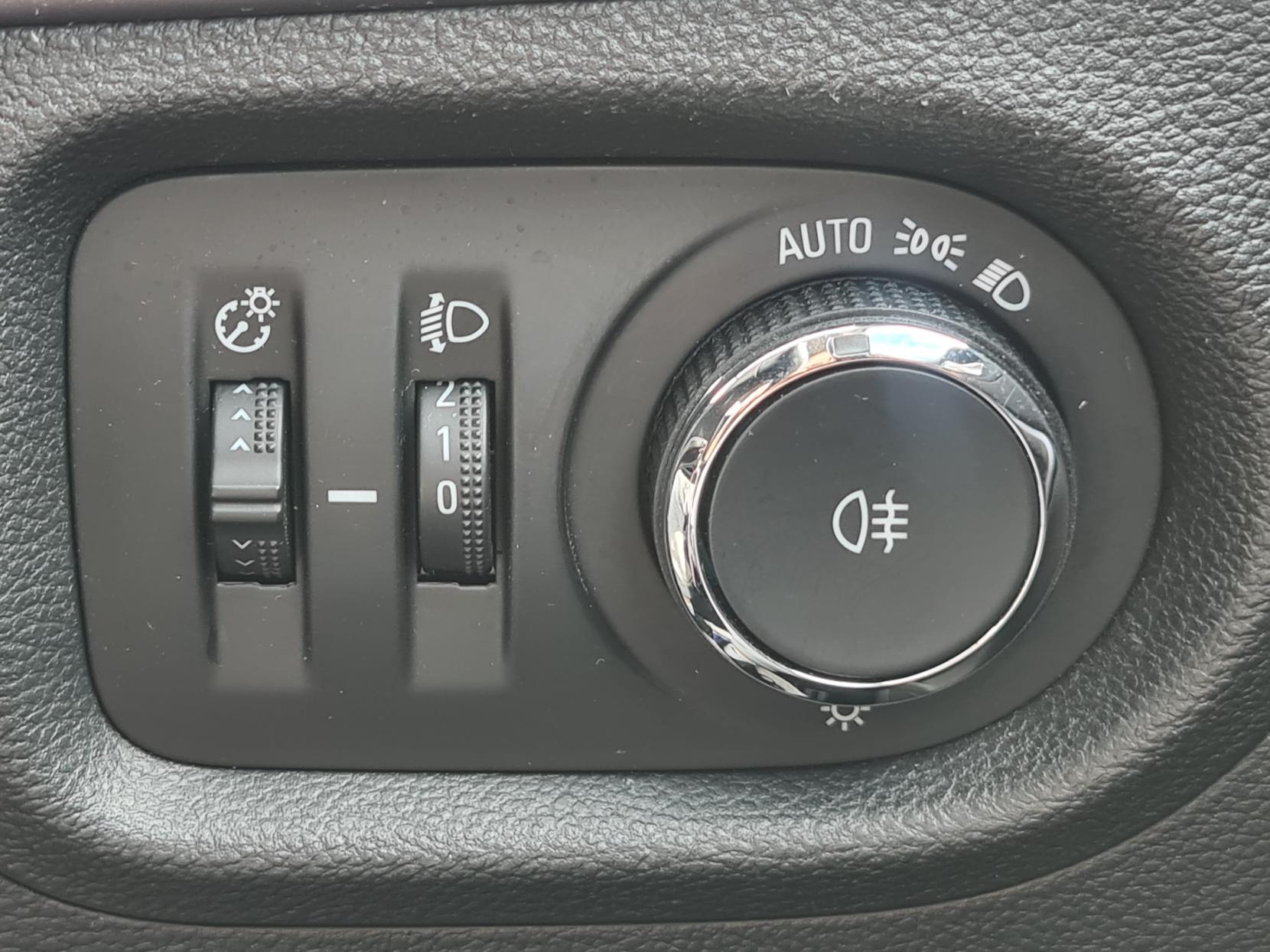 Vauxhall Astra 1.0i Turbo ecoFLEX Tech Line Hatchback 5dr Petrol Manual Euro 6 (s/s) (105 ps)