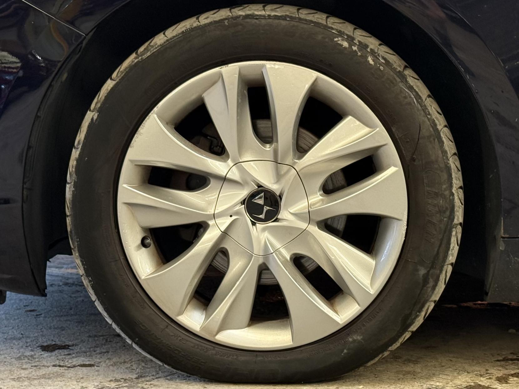 DS AUTOMOBILES DS 5 1.6 BlueHDi Elegance Hatchback 5dr Diesel Manual Euro 6 (s/s) (120 ps)