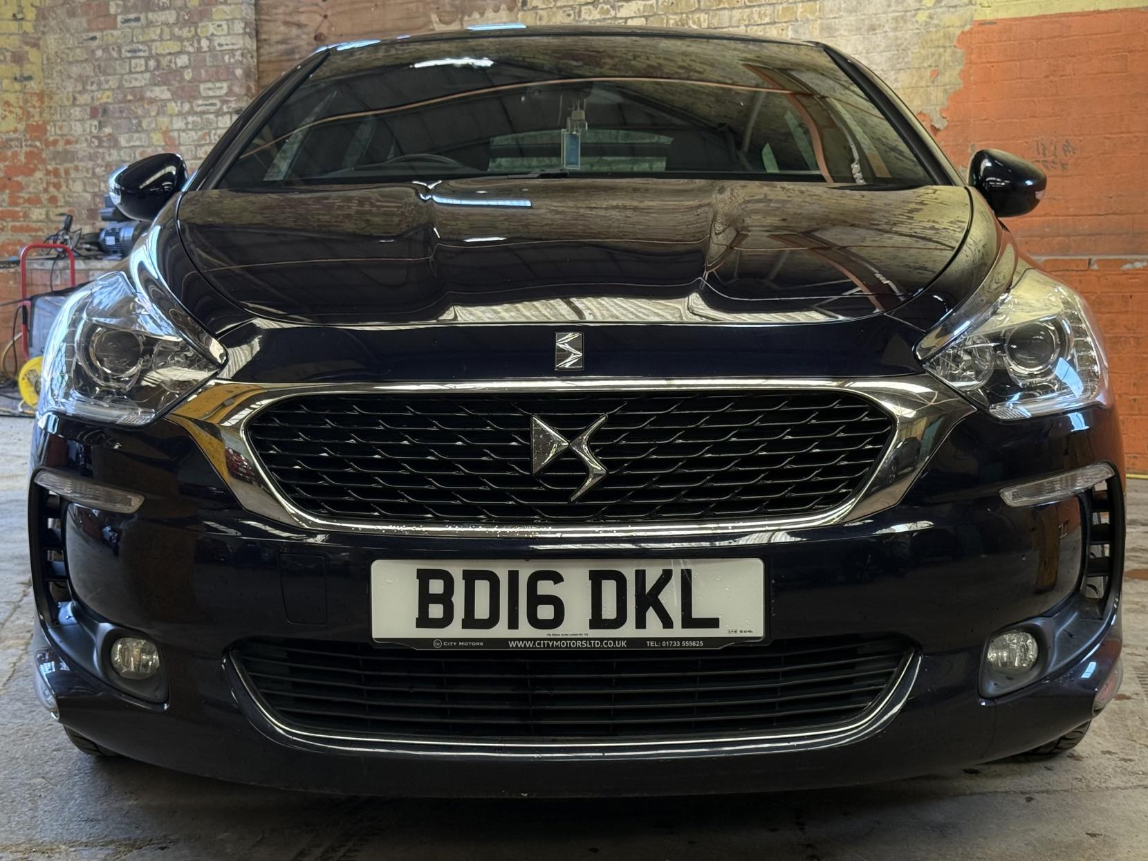DS AUTOMOBILES DS 5 1.6 BlueHDi Elegance Hatchback 5dr Diesel Manual Euro 6 (s/s) (120 ps)