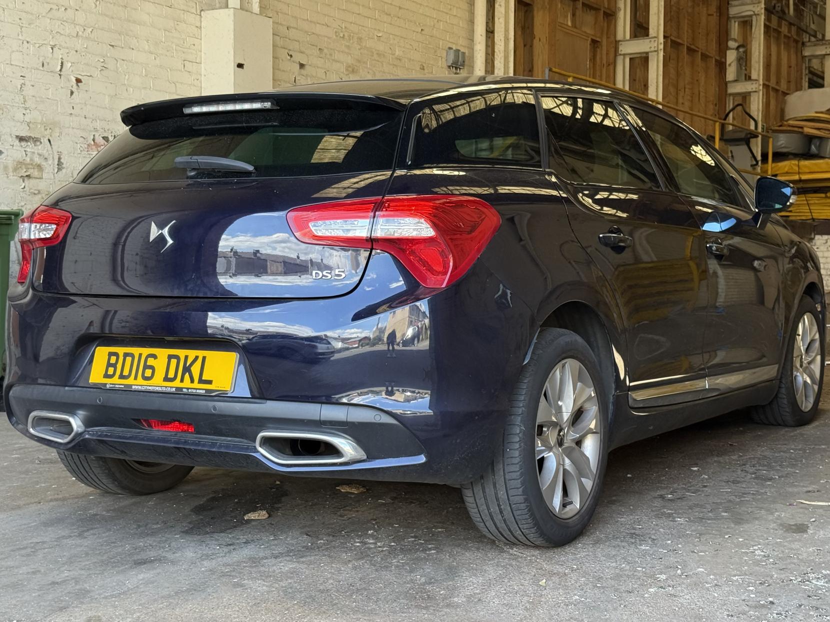 DS AUTOMOBILES DS 5 1.6 BlueHDi Elegance Hatchback 5dr Diesel Manual Euro 6 (s/s) (120 ps)