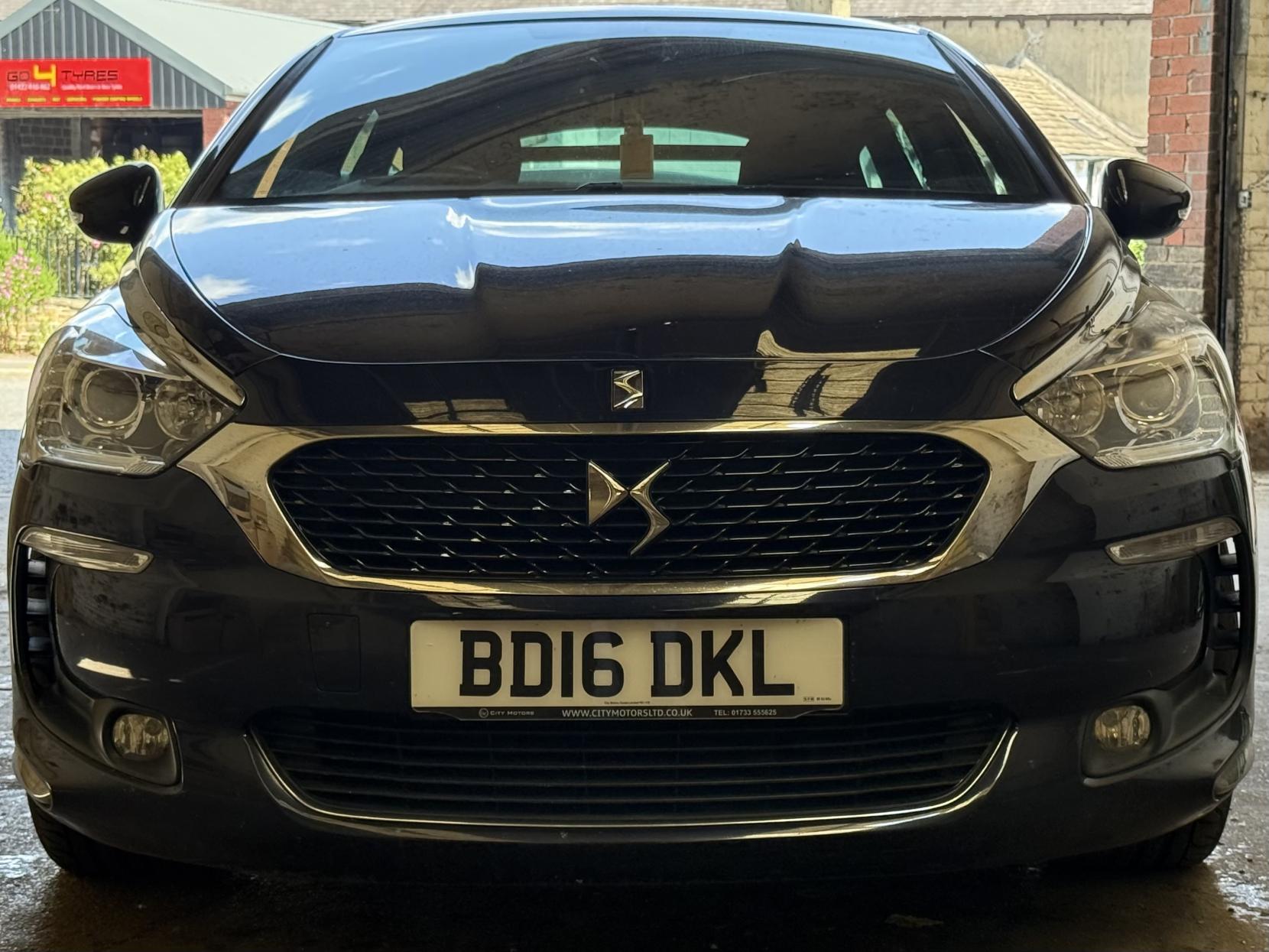 DS AUTOMOBILES DS 5 1.6 BlueHDi Elegance Hatchback 5dr Diesel Manual Euro 6 (s/s) (120 ps)