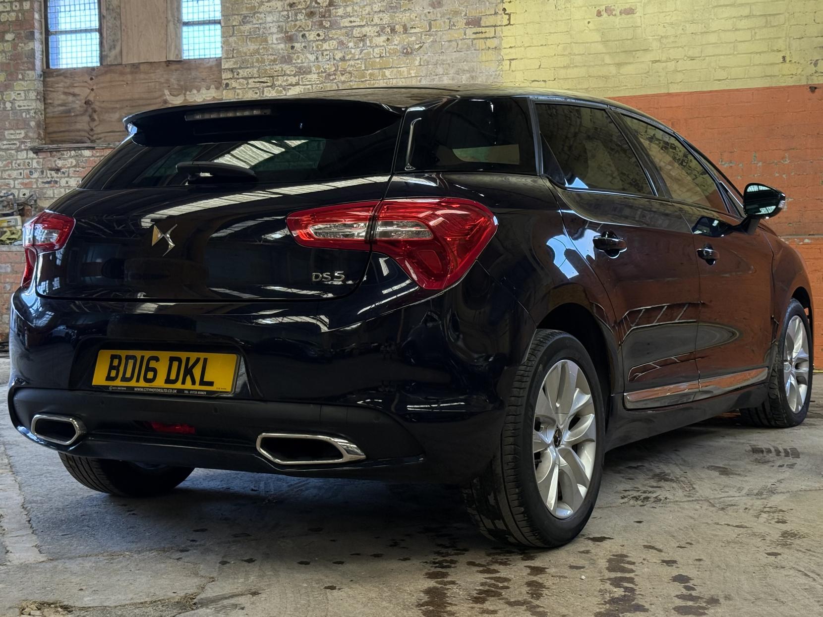 DS AUTOMOBILES DS 5 1.6 BlueHDi Elegance Hatchback 5dr Diesel Manual Euro 6 (s/s) (120 ps)