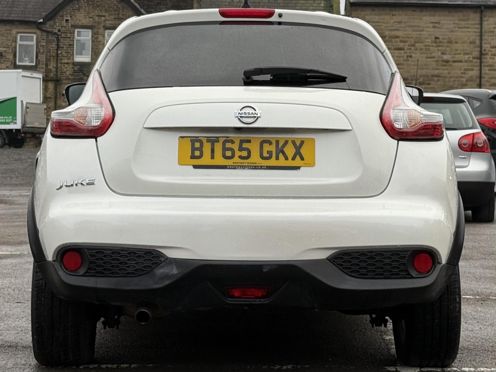 Nissan Juke 1.6 Tekna SUV 5dr Petrol XTRON Euro 6 (117 ps)