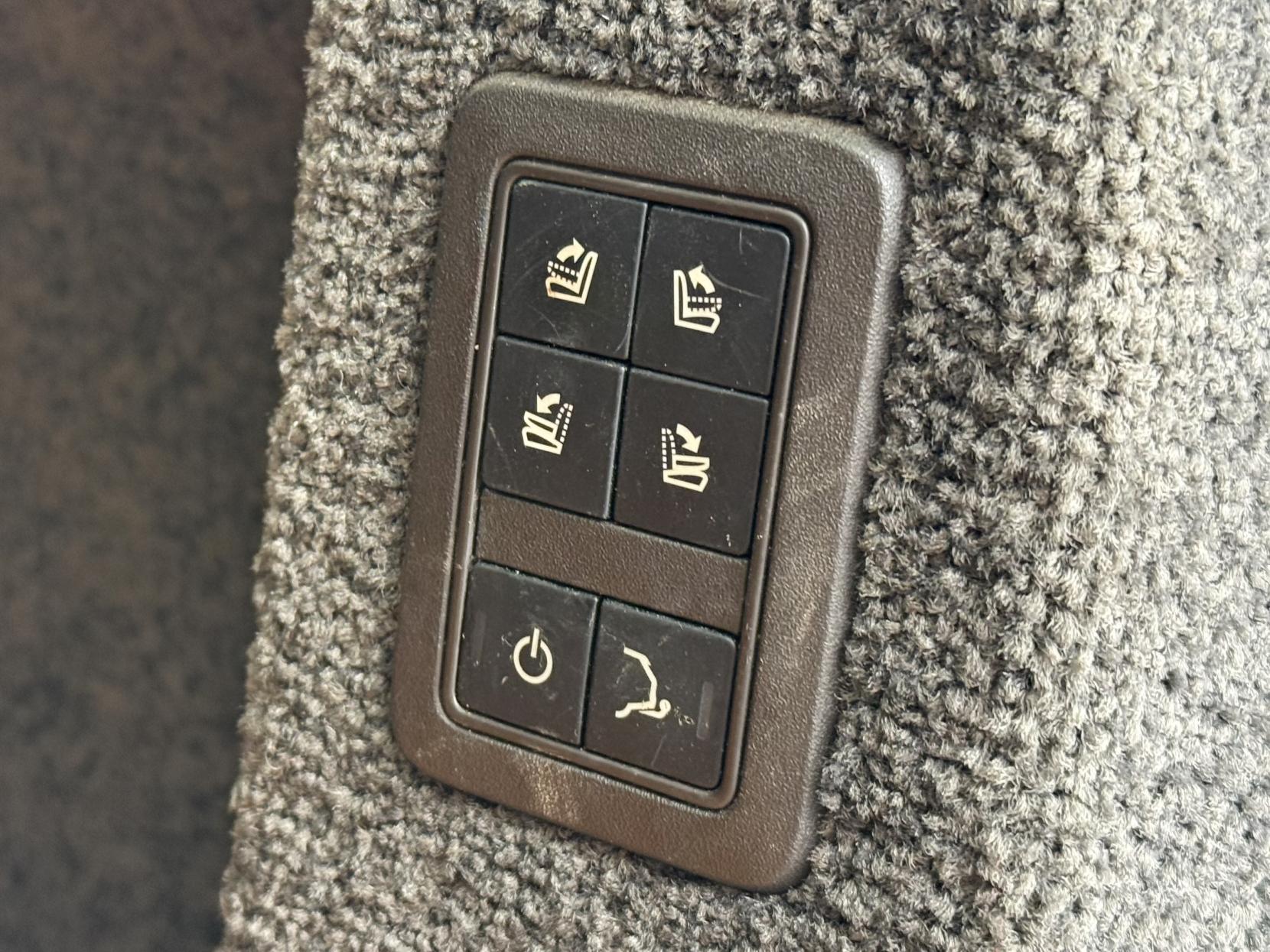 Land Rover Range Rover 4.4 SD V8 Autobiography SUV 5dr Diesel Auto 4WD Euro 5 (339 ps)