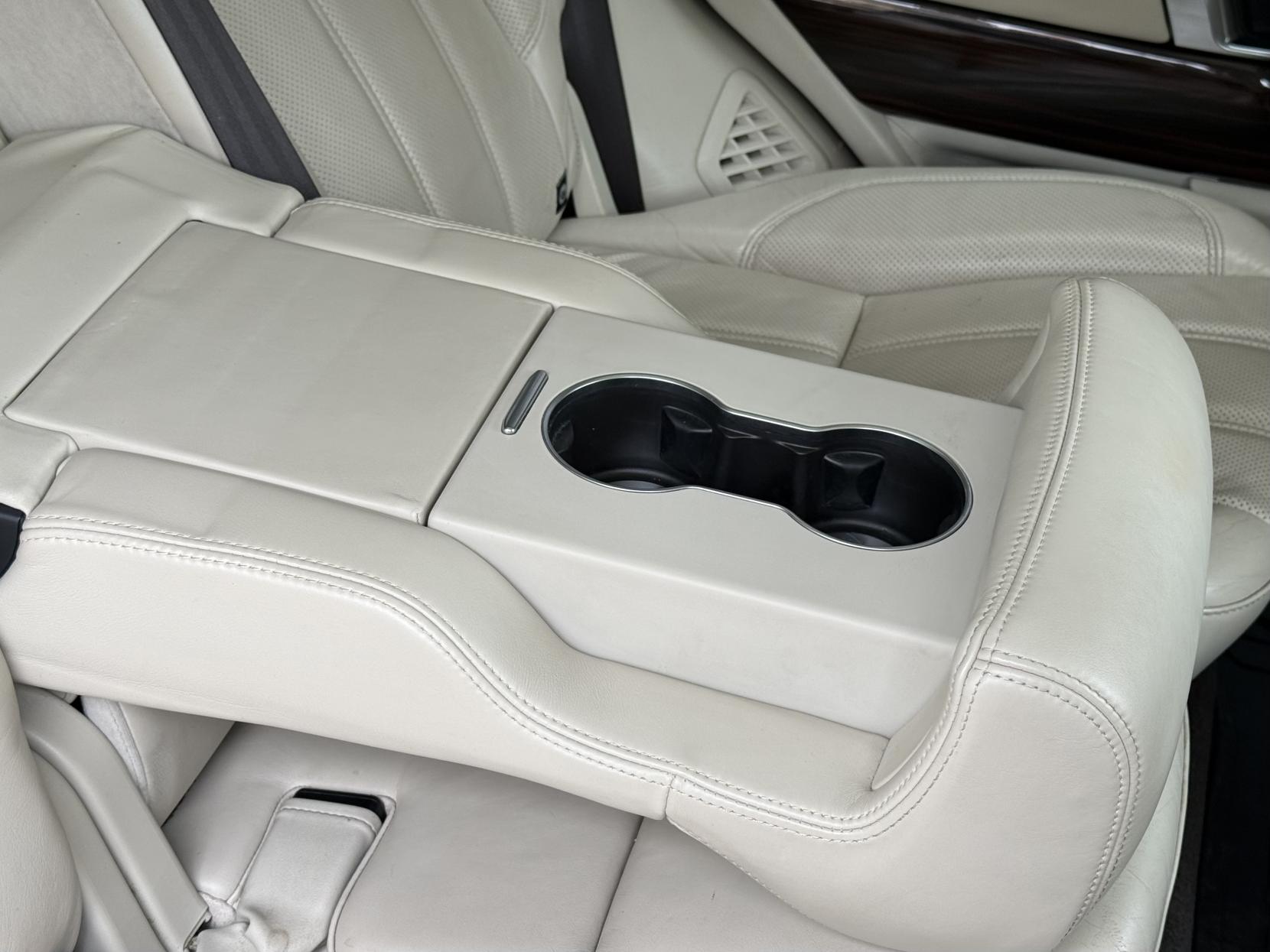 Land Rover Range Rover 4.4 SD V8 Autobiography SUV 5dr Diesel Auto 4WD Euro 5 (339 ps)