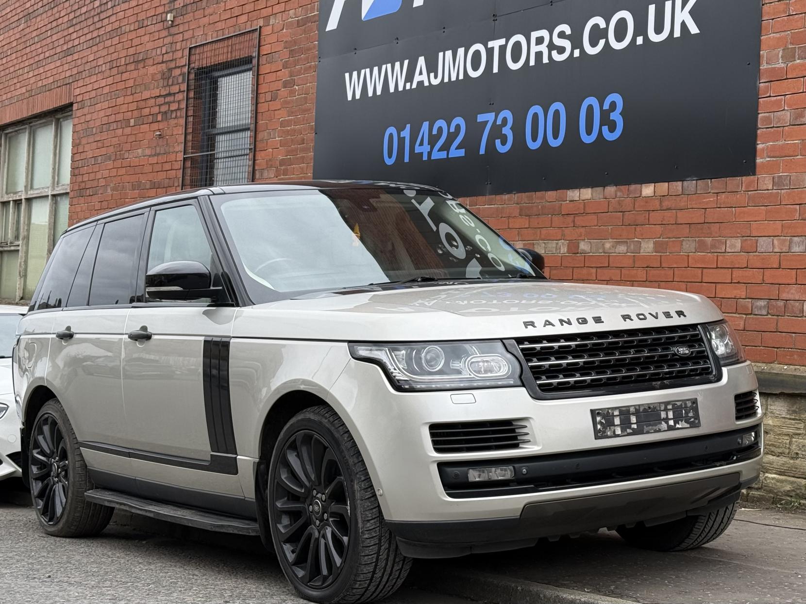 Land Rover Range Rover 4.4 SD V8 Autobiography SUV 5dr Diesel Auto 4WD Euro 5 (339 ps)