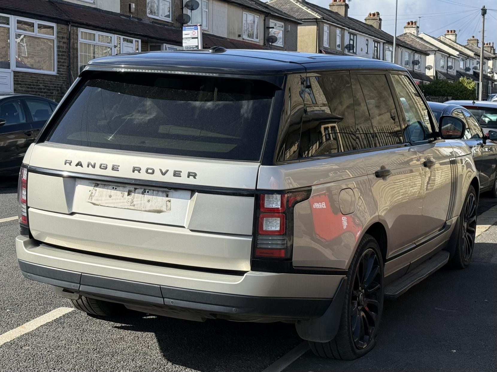 Land Rover Range Rover 4.4 SD V8 Autobiography SUV 5dr Diesel Auto 4WD Euro 5 (339 ps)
