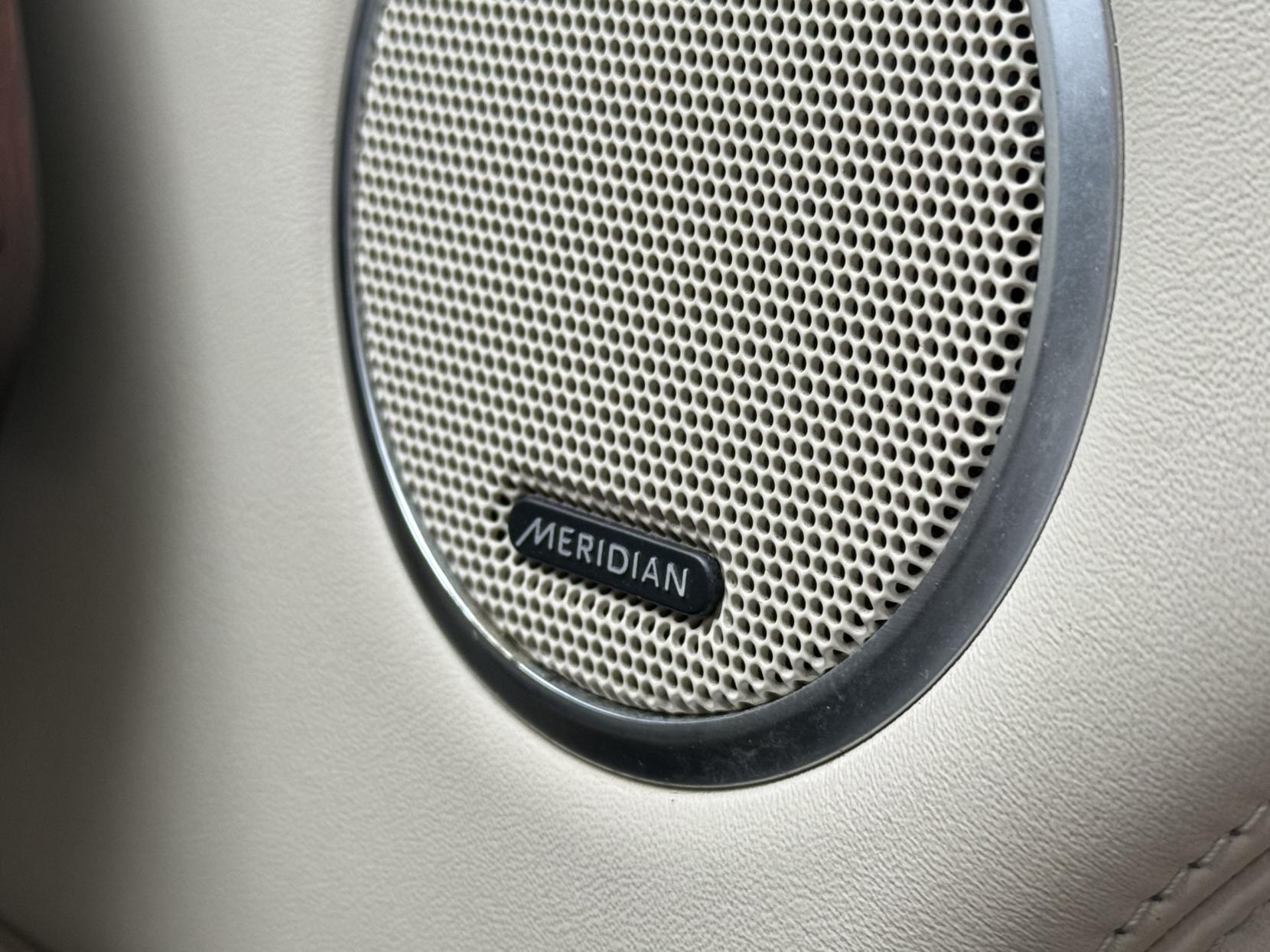 Land Rover Range Rover 4.4 SD V8 Autobiography SUV 5dr Diesel Auto 4WD Euro 5 (339 ps)