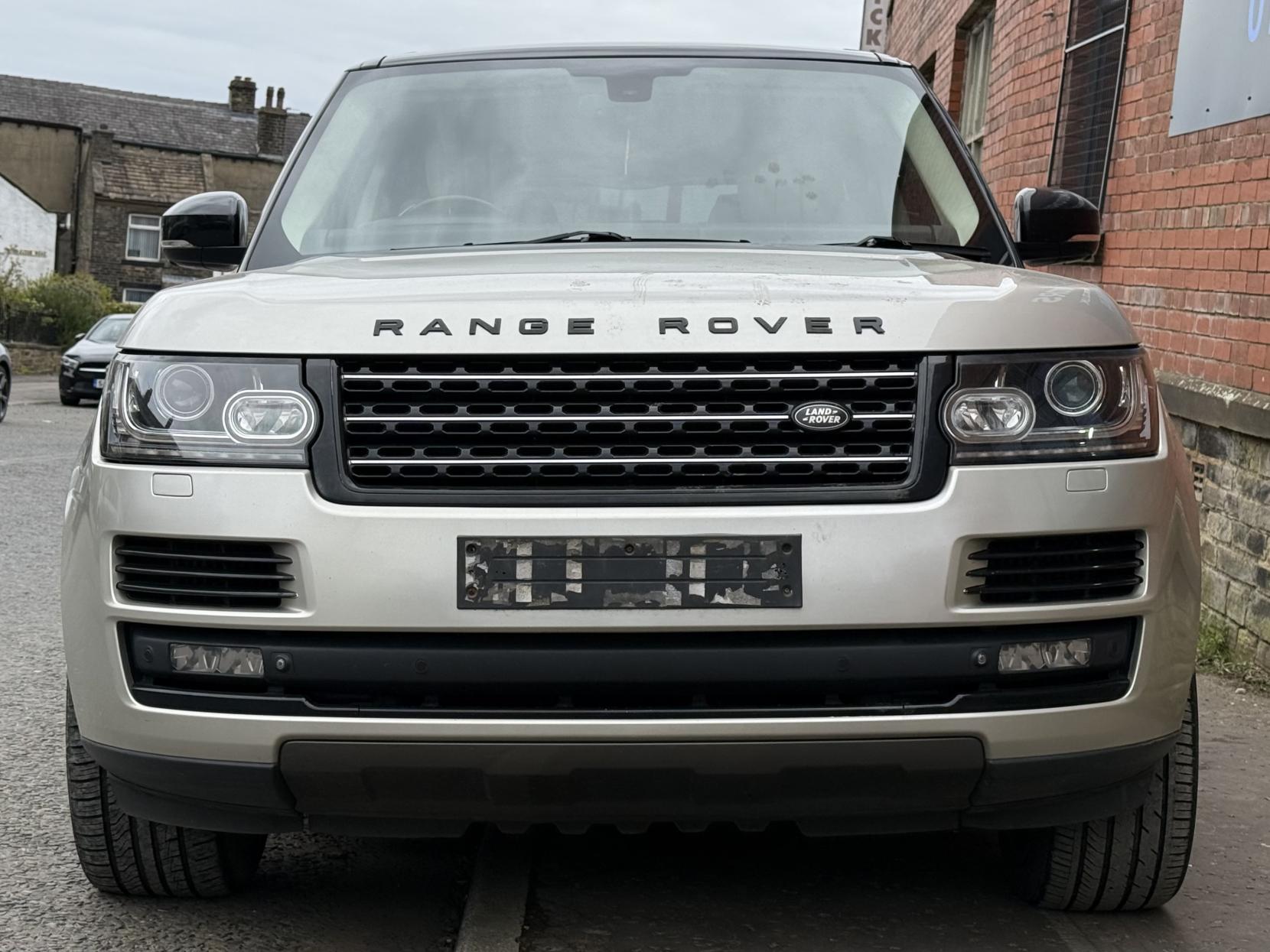 Land Rover Range Rover 4.4 SD V8 Autobiography SUV 5dr Diesel Auto 4WD Euro 5 (339 ps)
