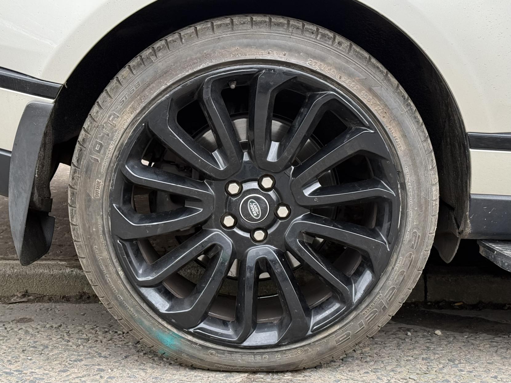 Land Rover Range Rover 4.4 SD V8 Autobiography SUV 5dr Diesel Auto 4WD Euro 5 (339 ps)